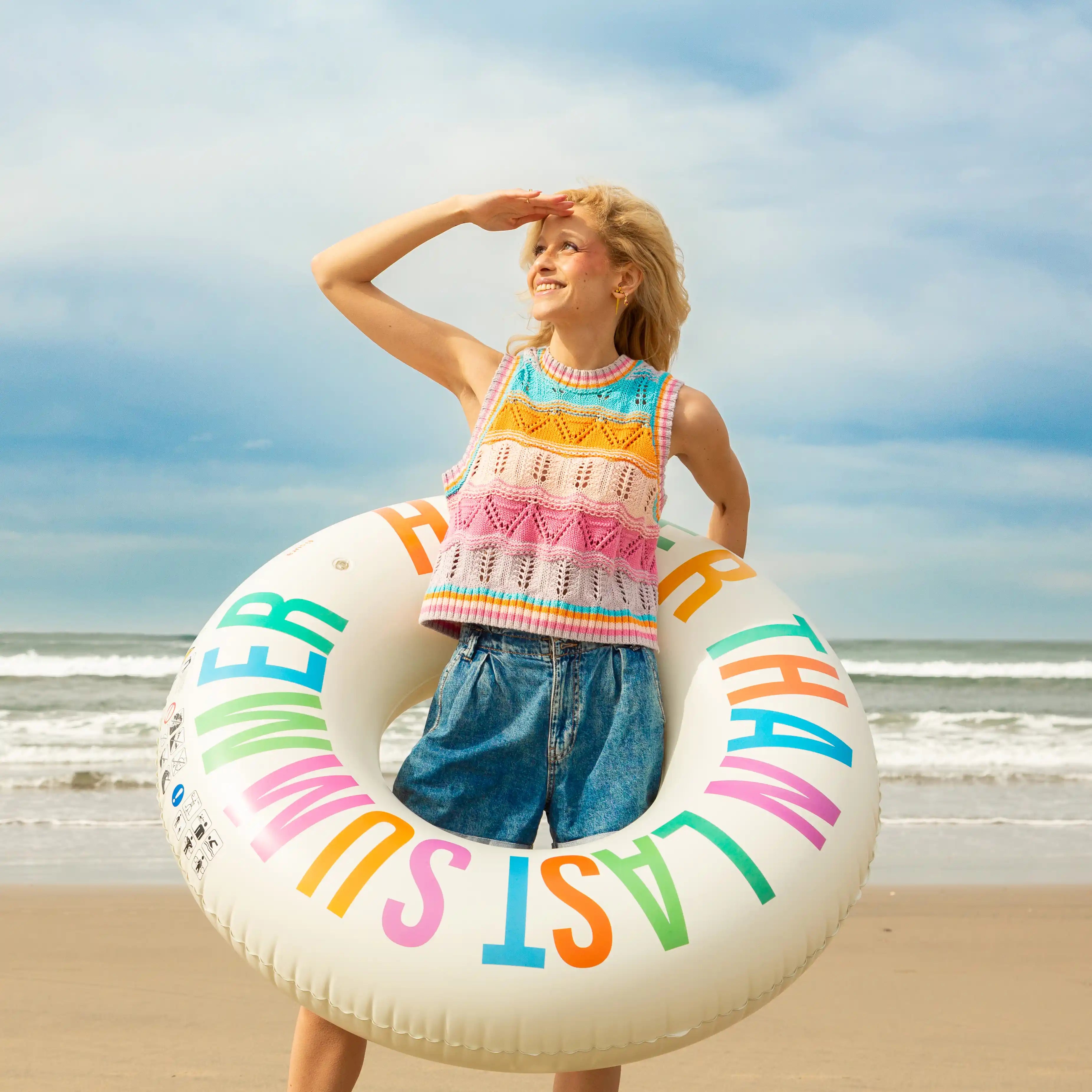 Flotador “Hotter than last summer”