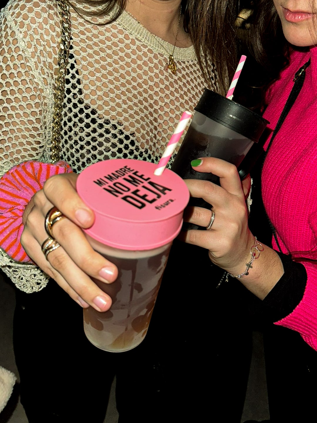 Tapa vasos antidroga “mi madre no me deja” 5 unidades