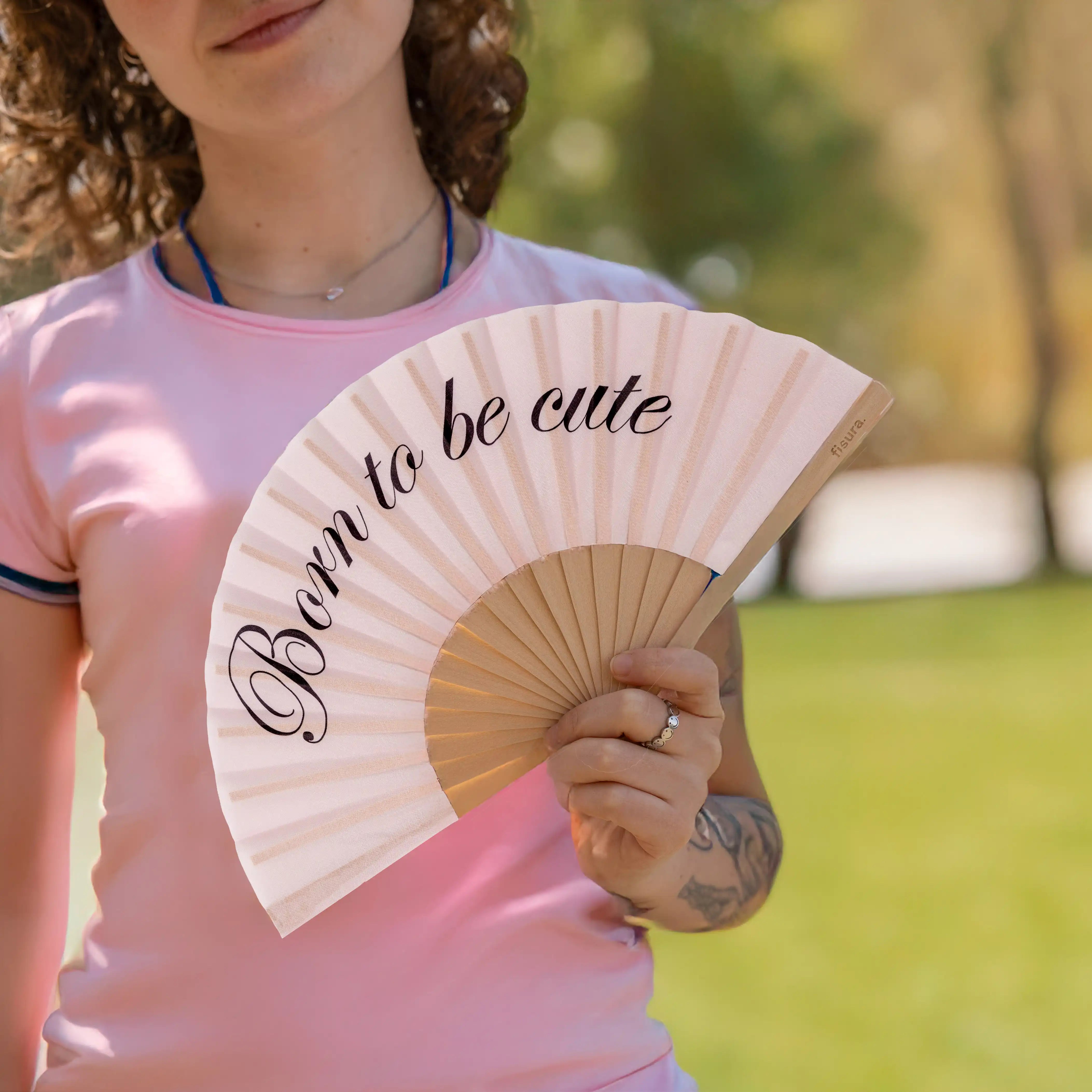 Abanico mini "Born to be cute"
