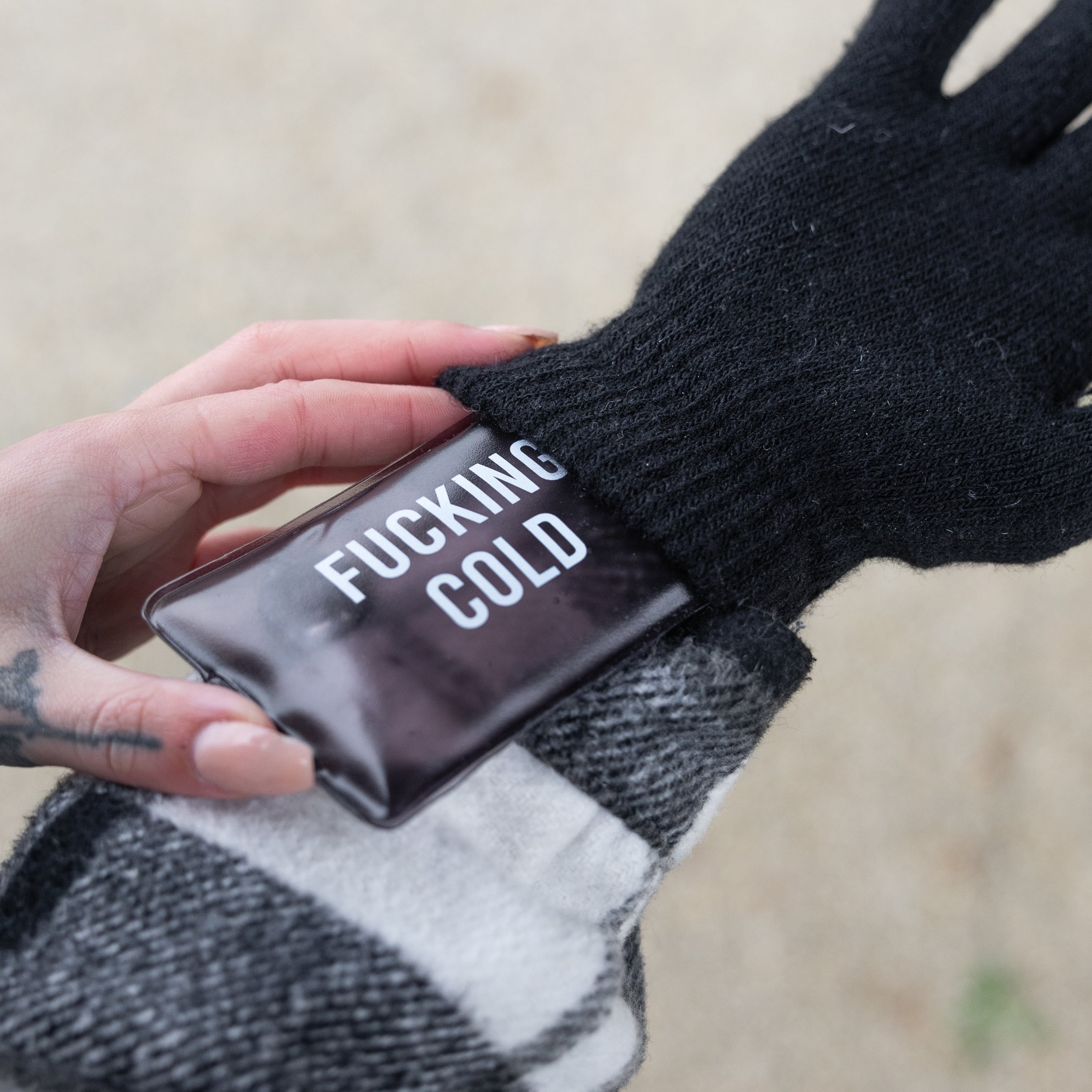 Pack de 4 calentadores de manos “Fucking cold"