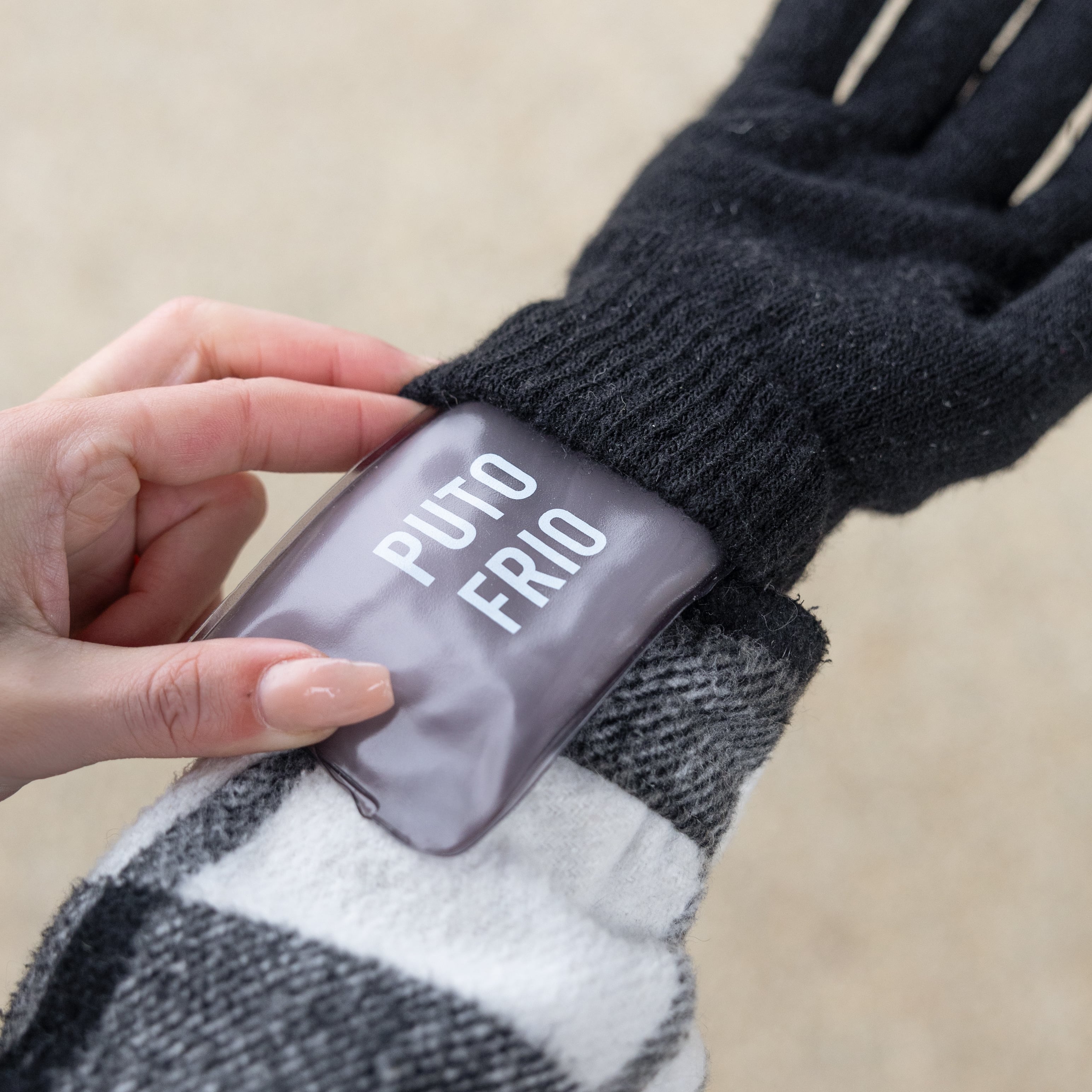 Pack de 2 calentadores de manos “Puto frío”