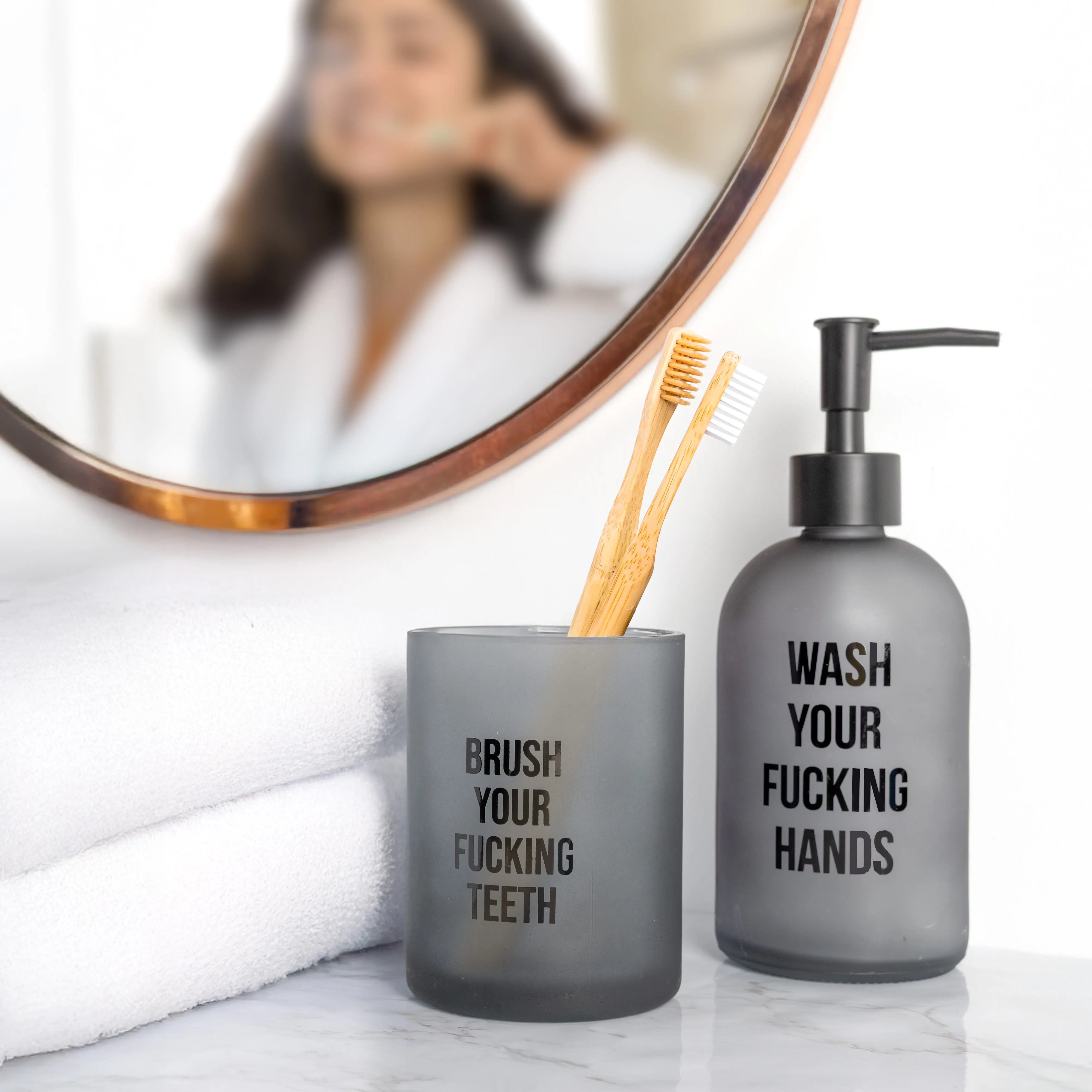 Vaso para cepillo de dientes “Brush your fucking teeth”