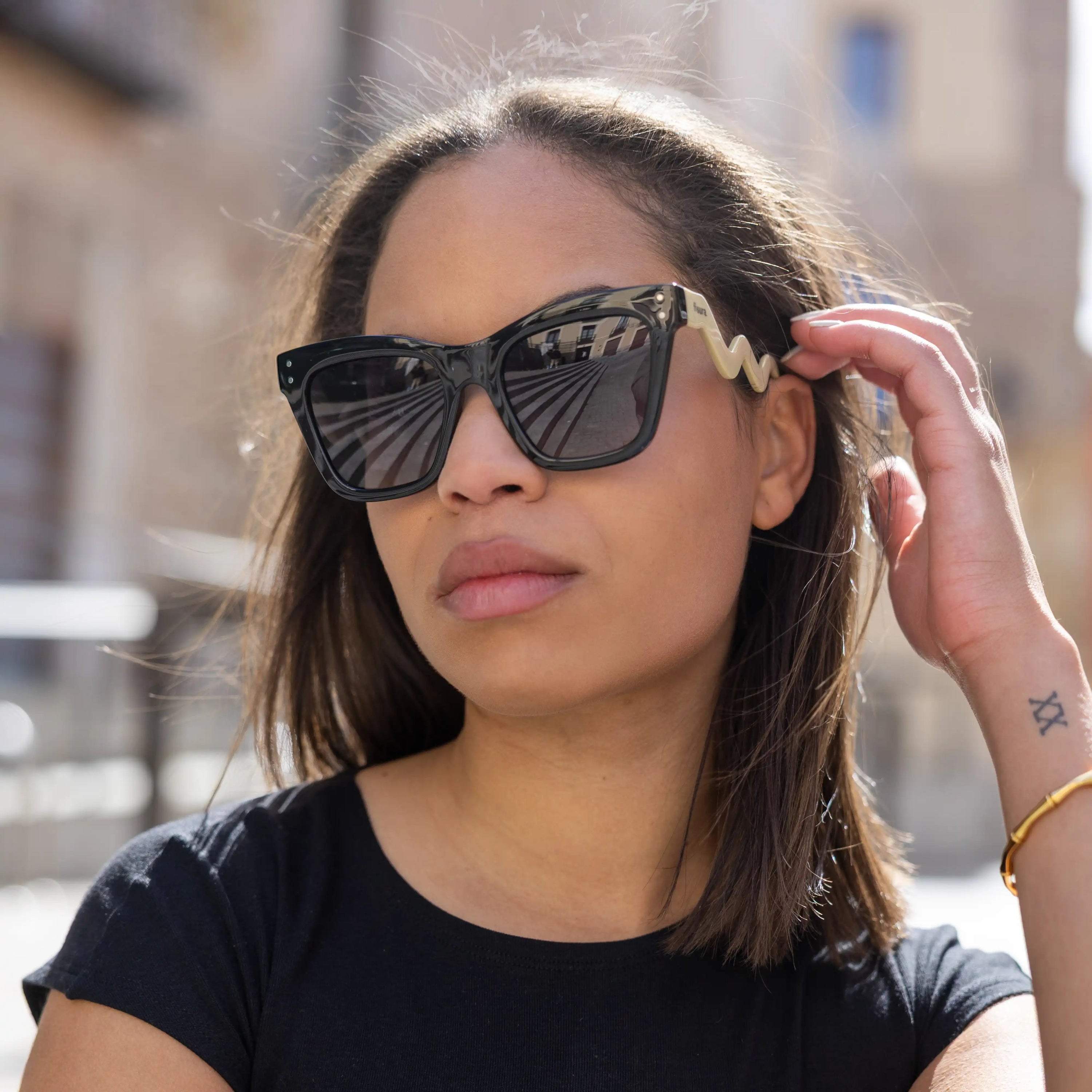 Gafas de sol “All you need is love”