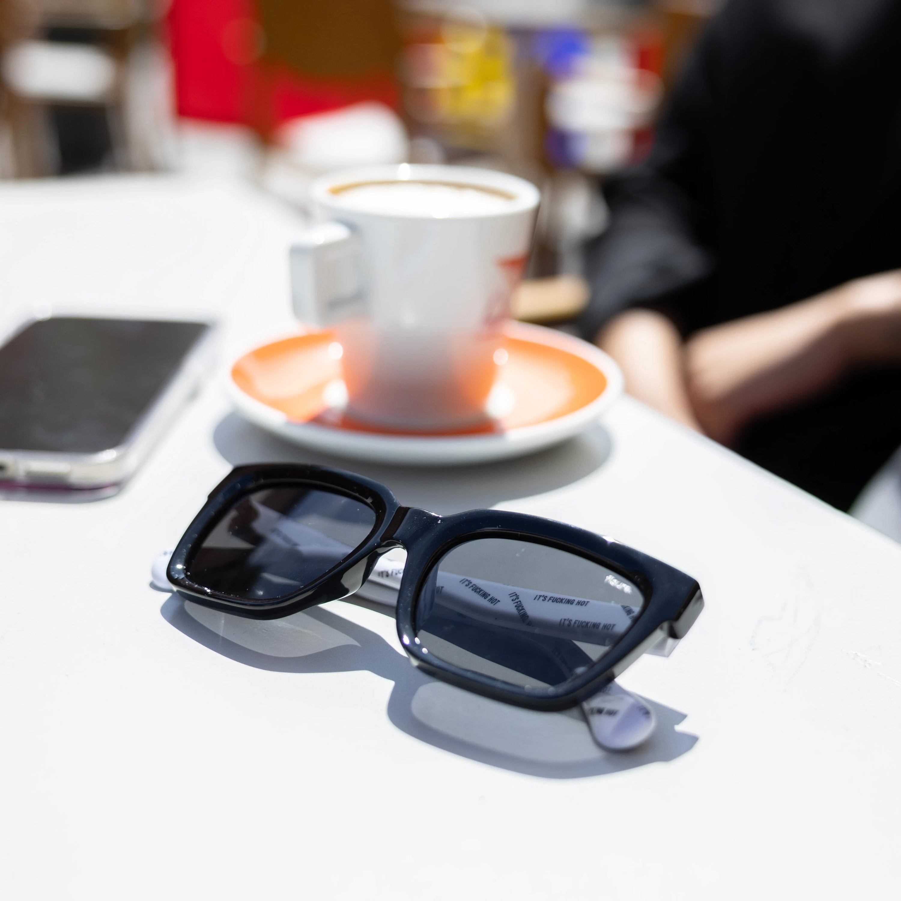 Gafas de sol “It’s fucking hot”