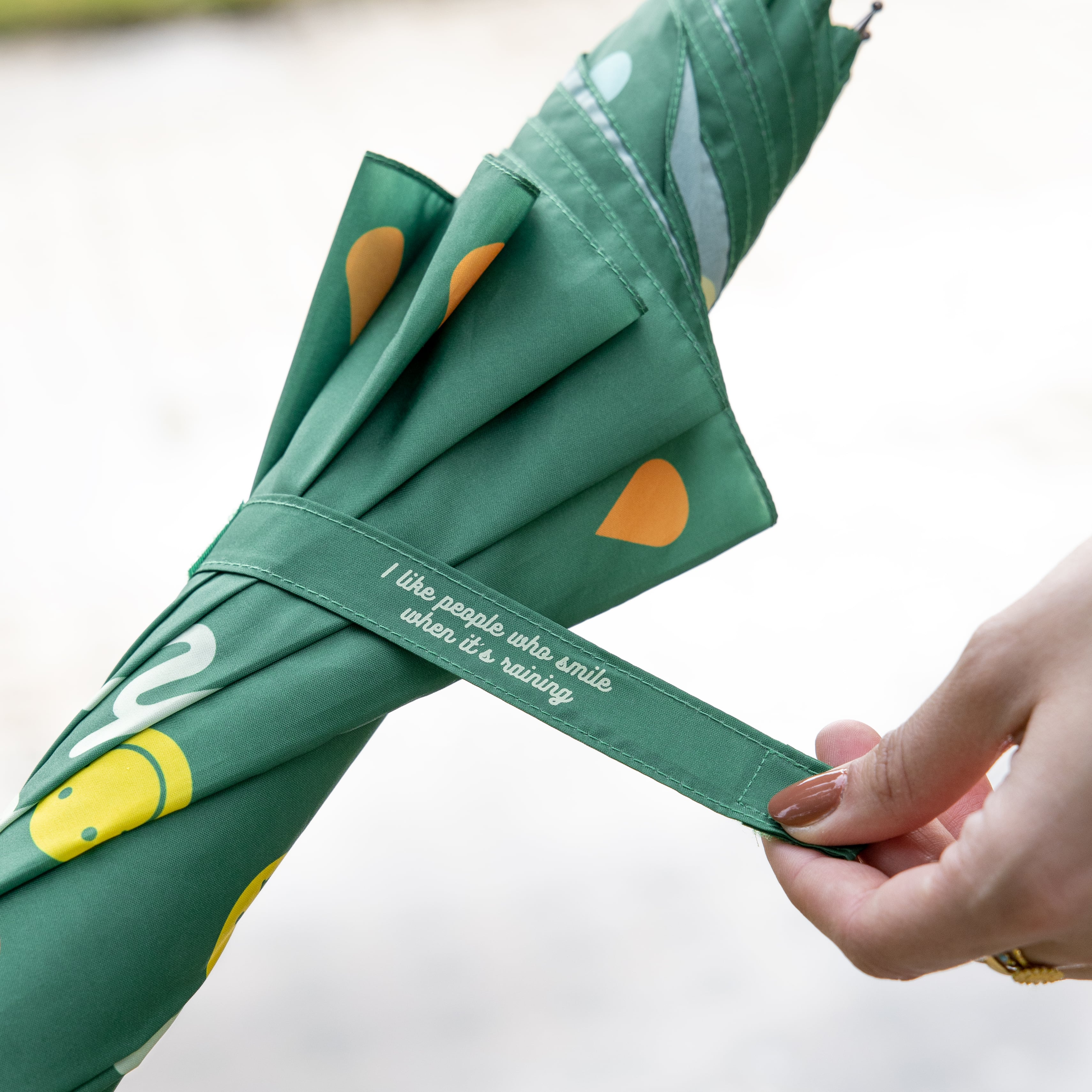 Paraguas "I like people who smile when it's raining"