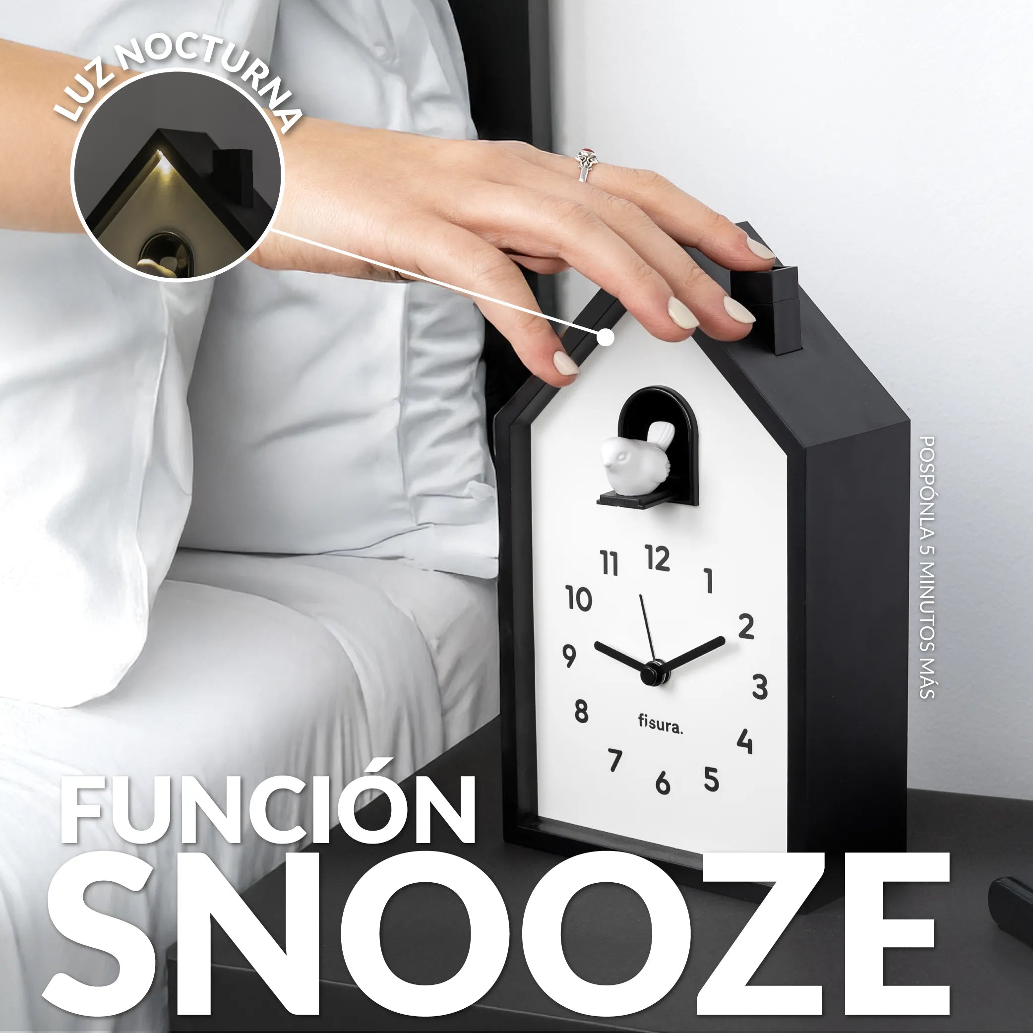 Reloj despertador cuco casita blanco y negro