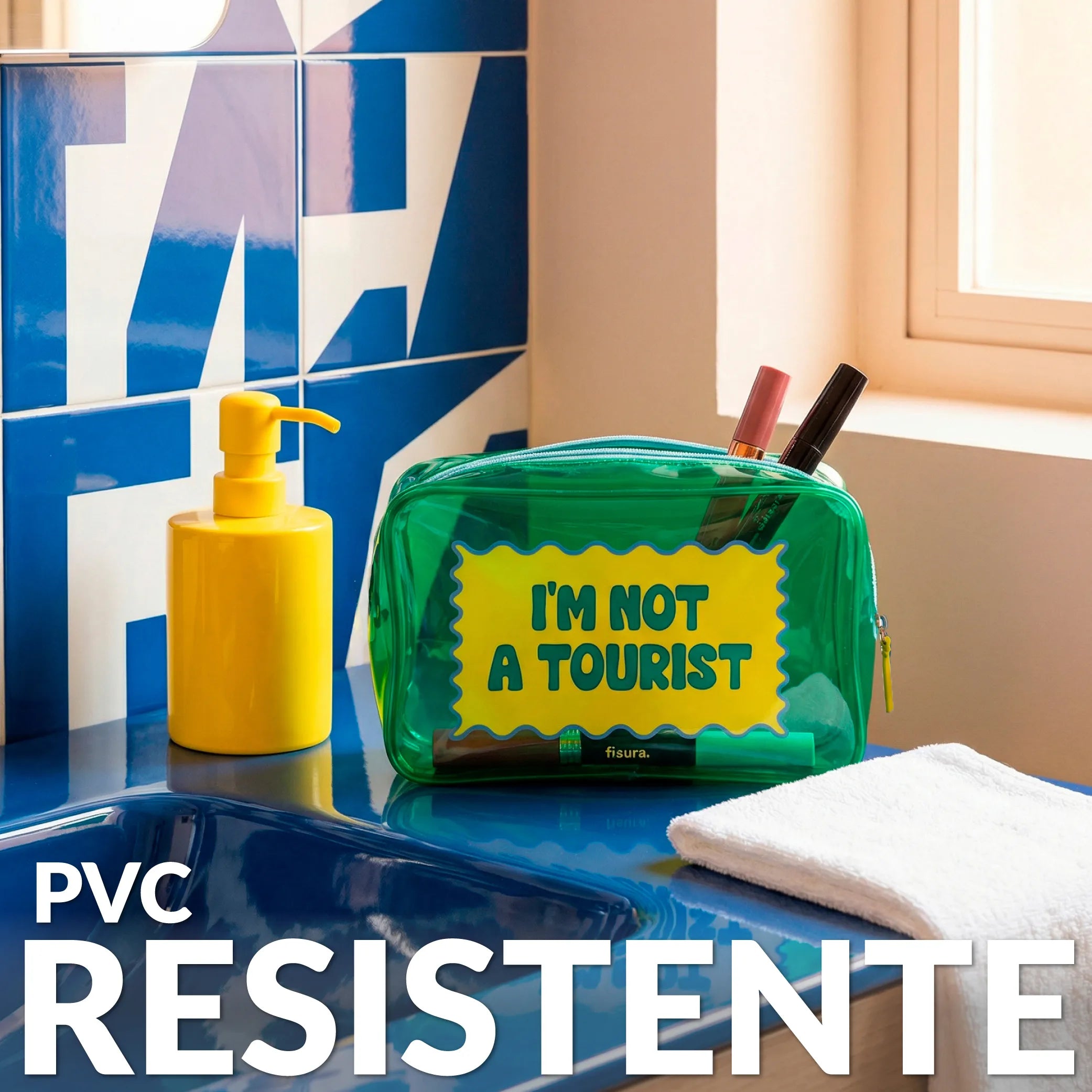 Neceser de viaje "I´m not a tourist”