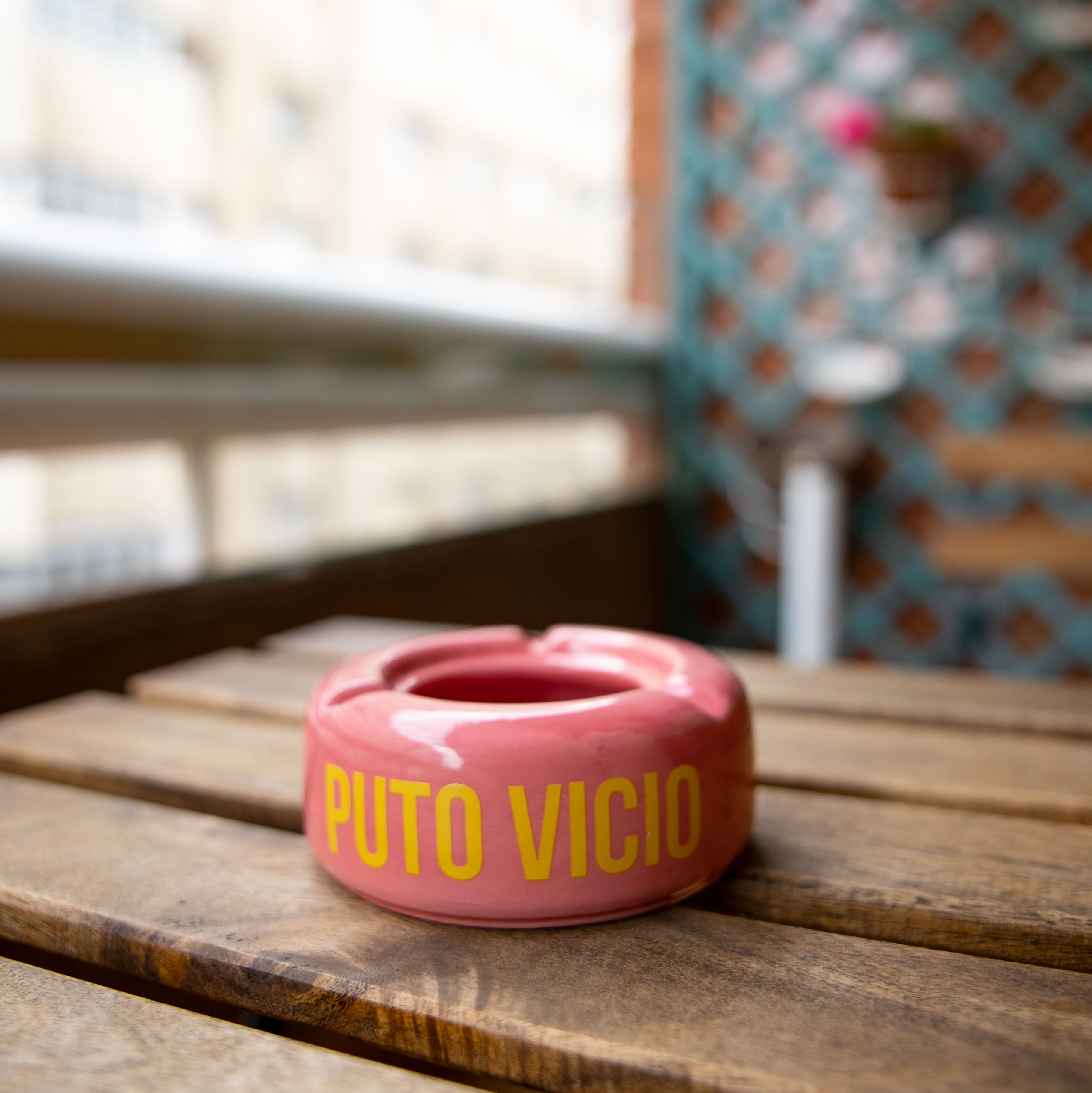 Cenicero “Puto Vicio” rosa