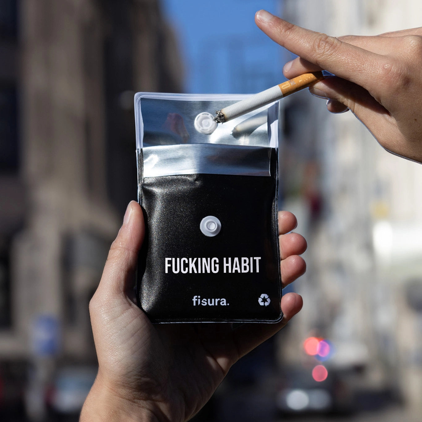 Cenicero portátil “Fucking habit”