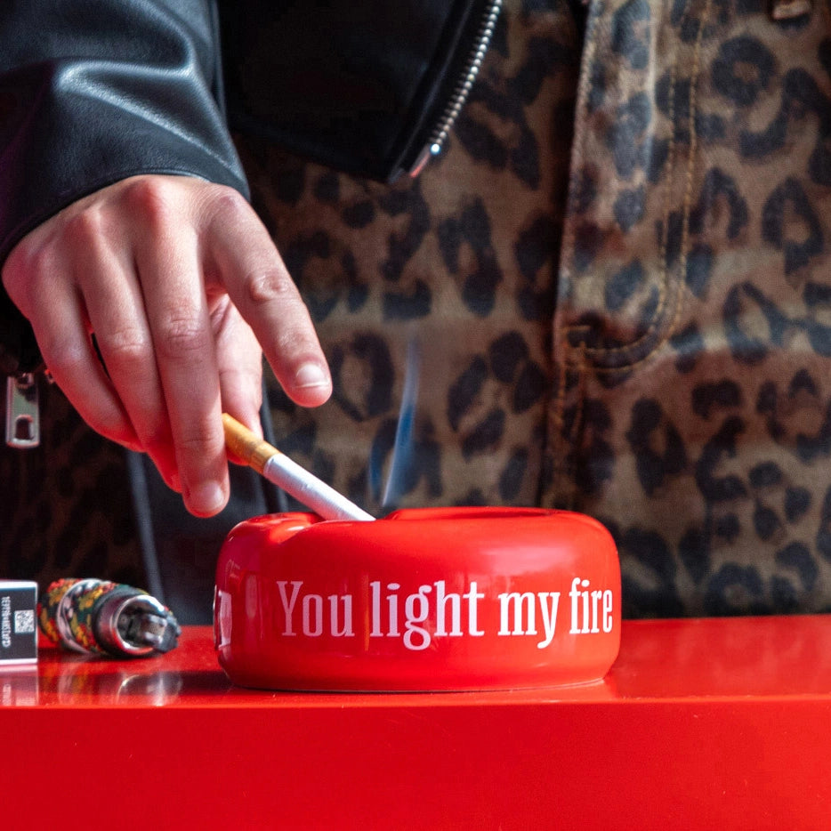 Cenicero “You light my fire”