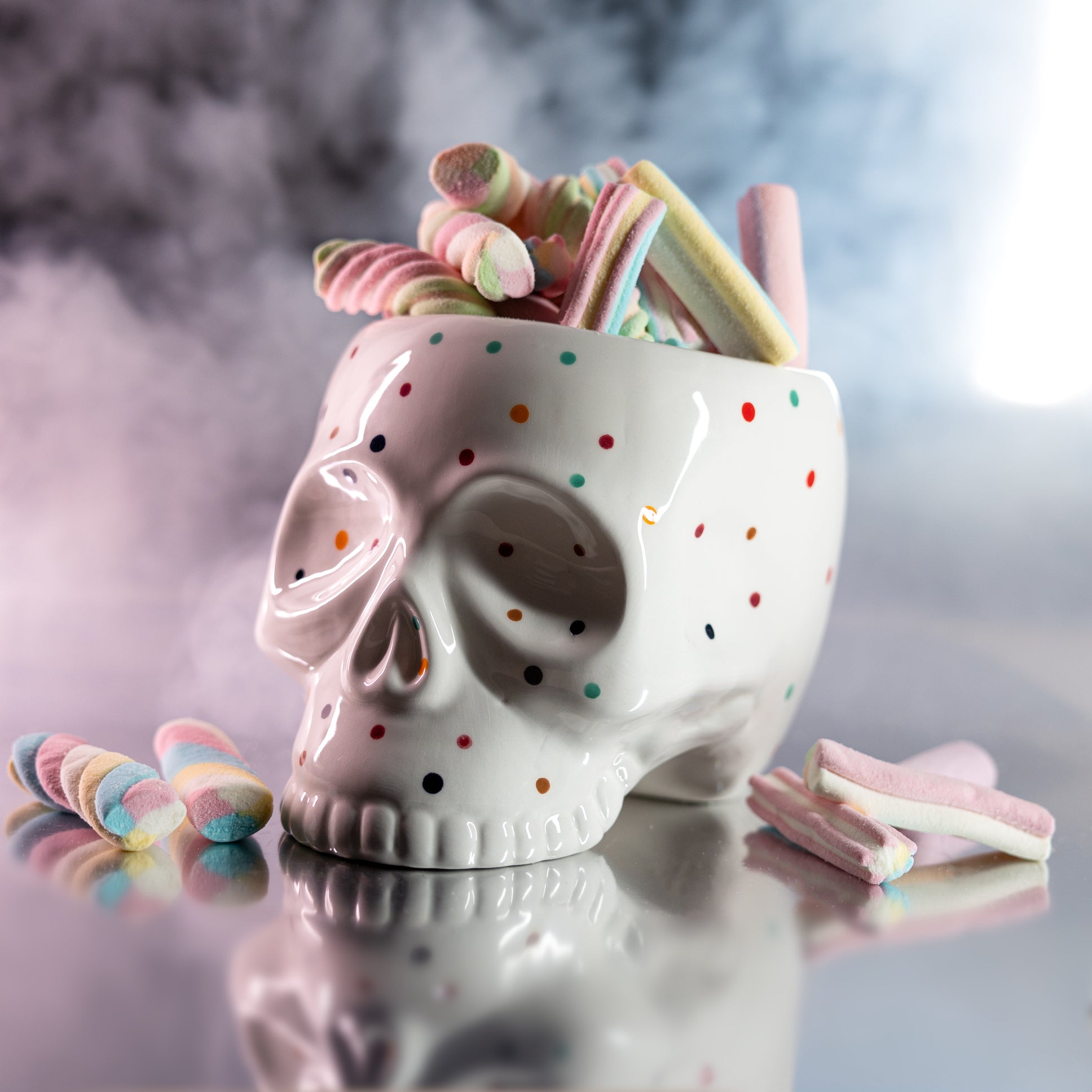 Macetero calavera "lunares"