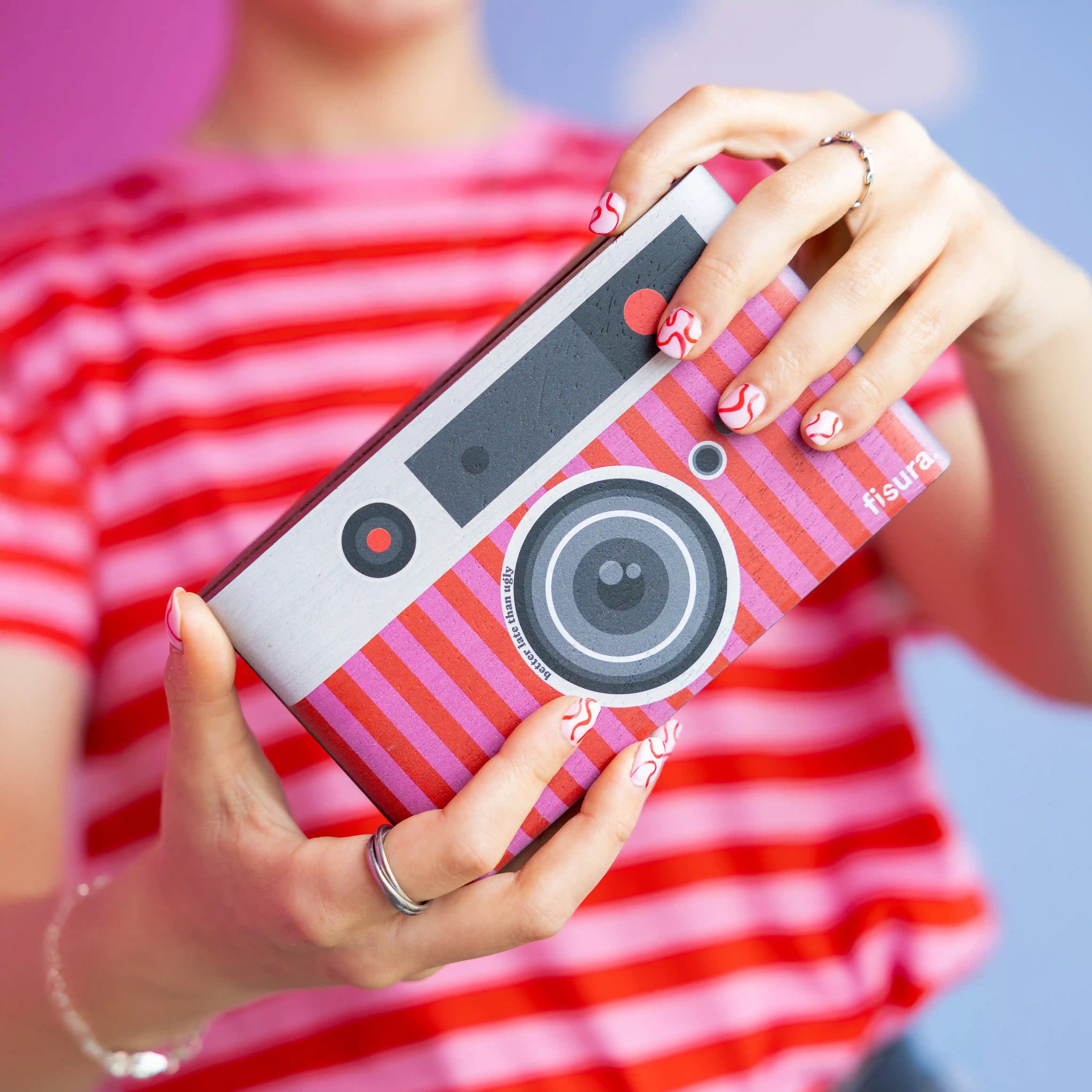 Joyero cámara retro “Better late than ugly”