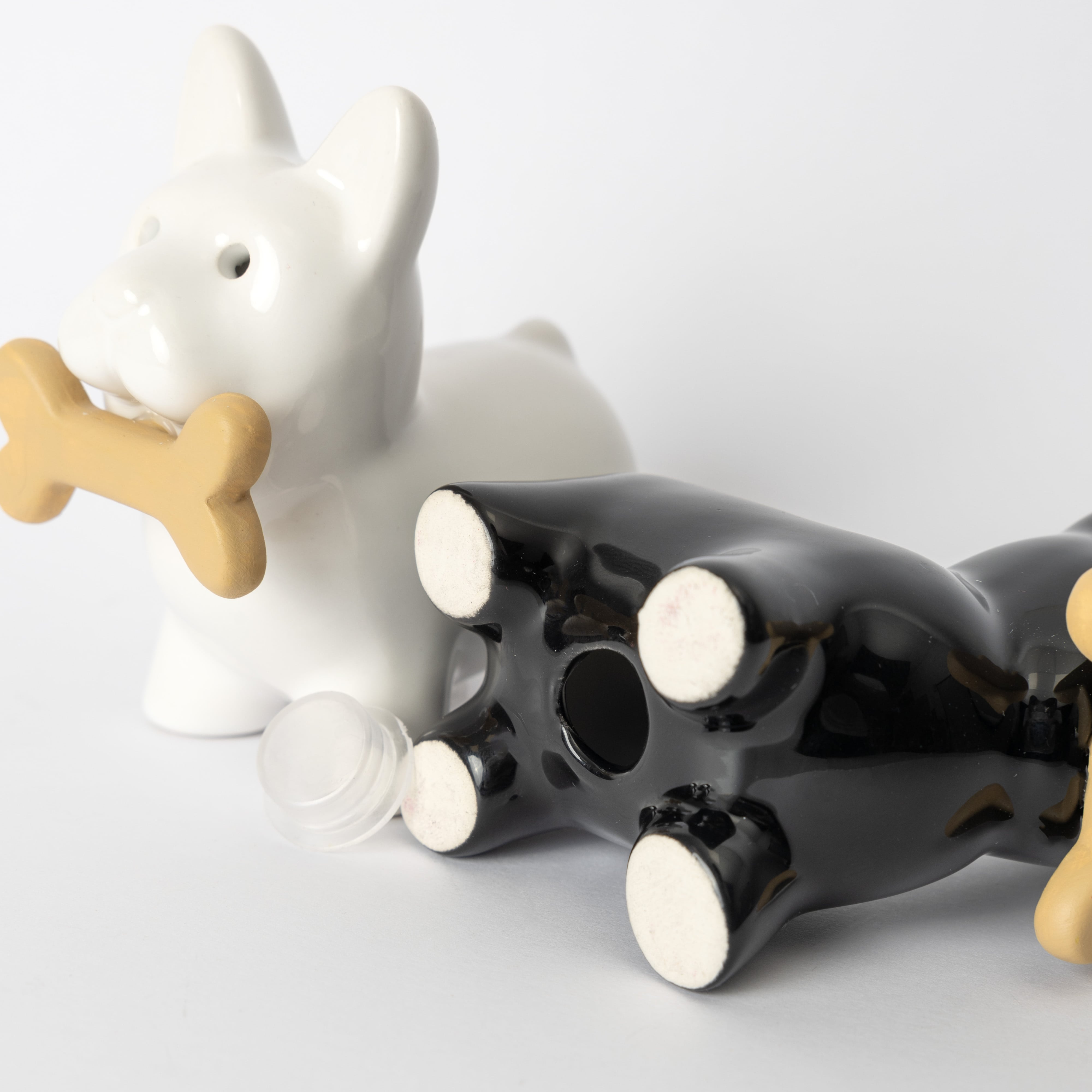 Salero y pimentero “perros”