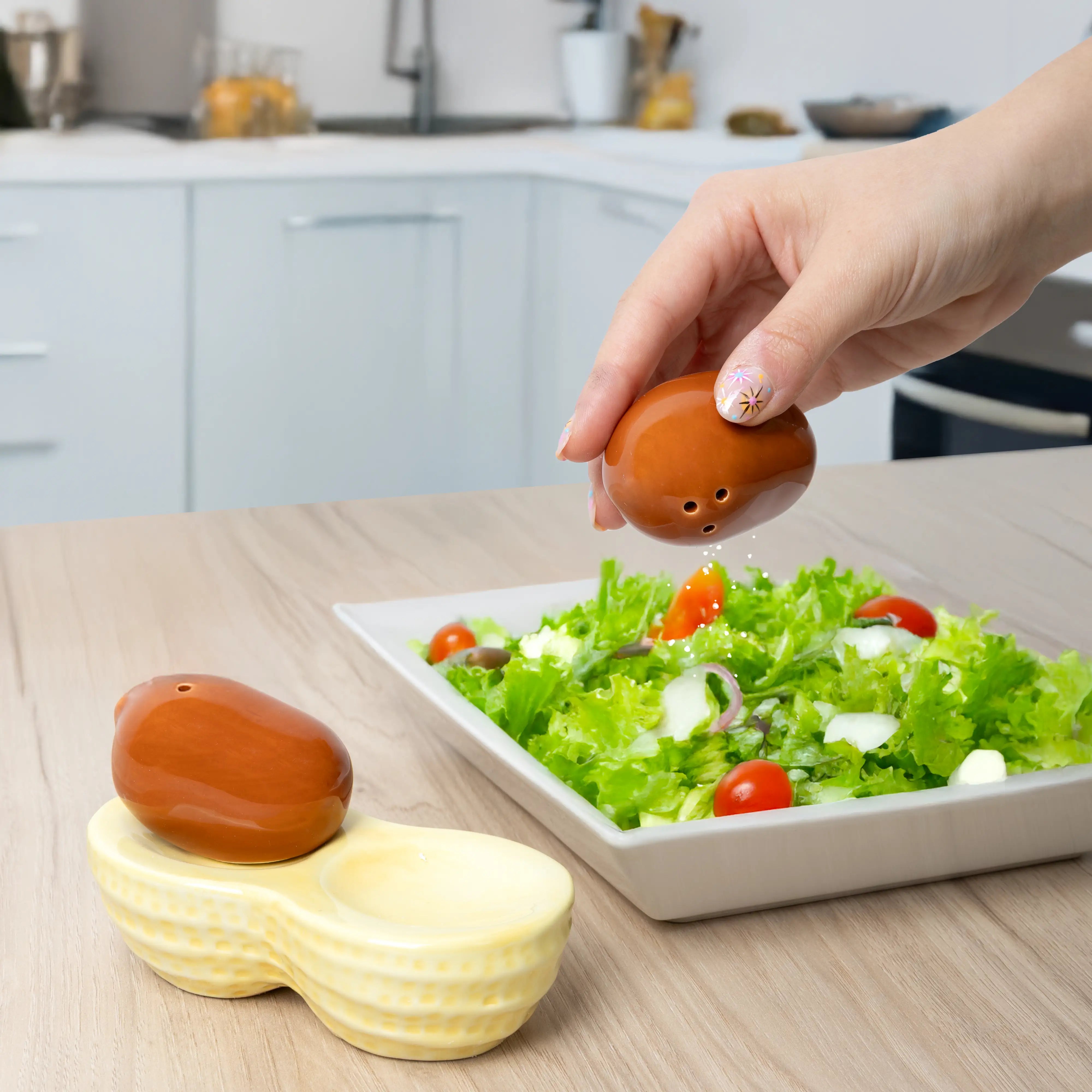 Salero y pimentero “Cacahuete”