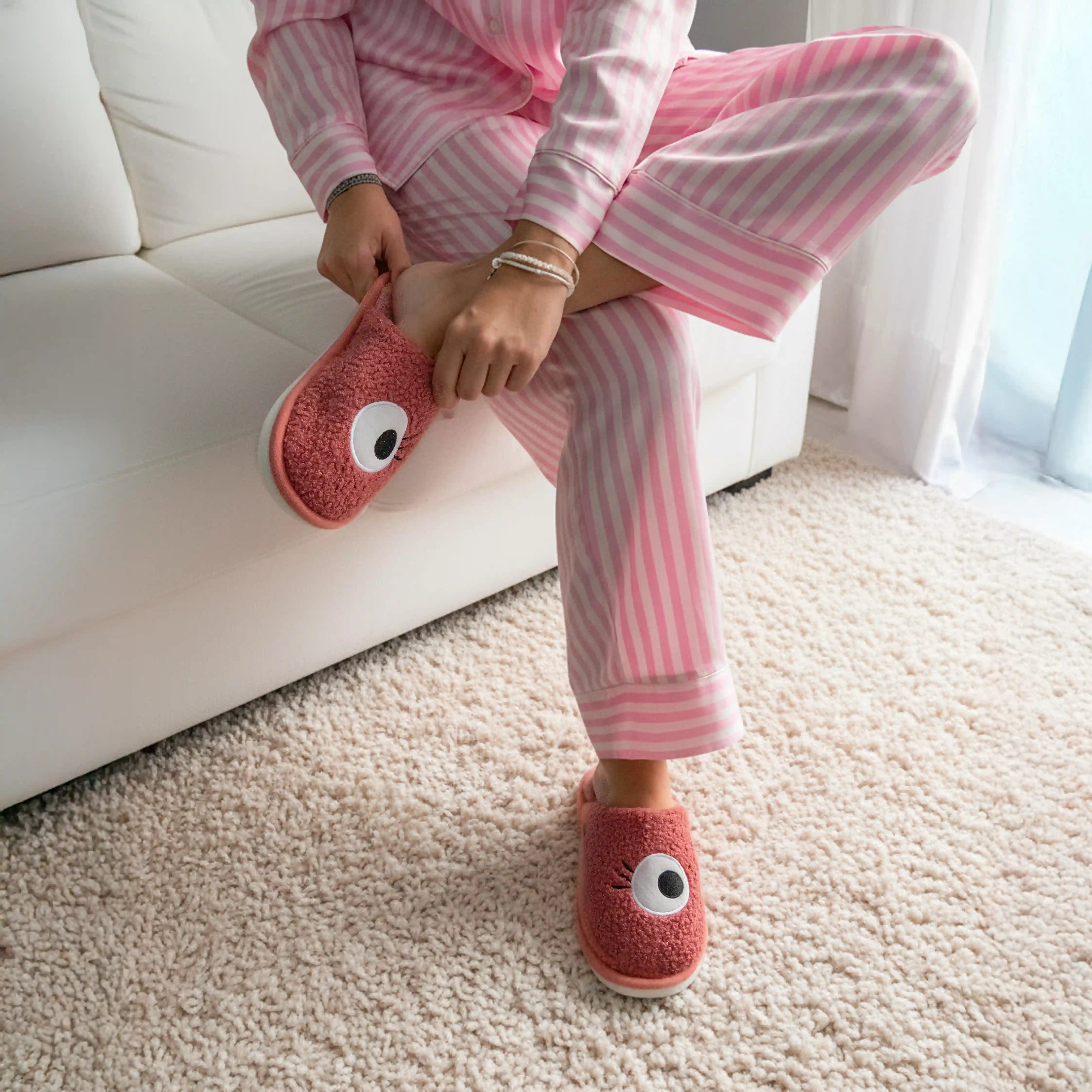 Zapatillas “Ojos” rosa