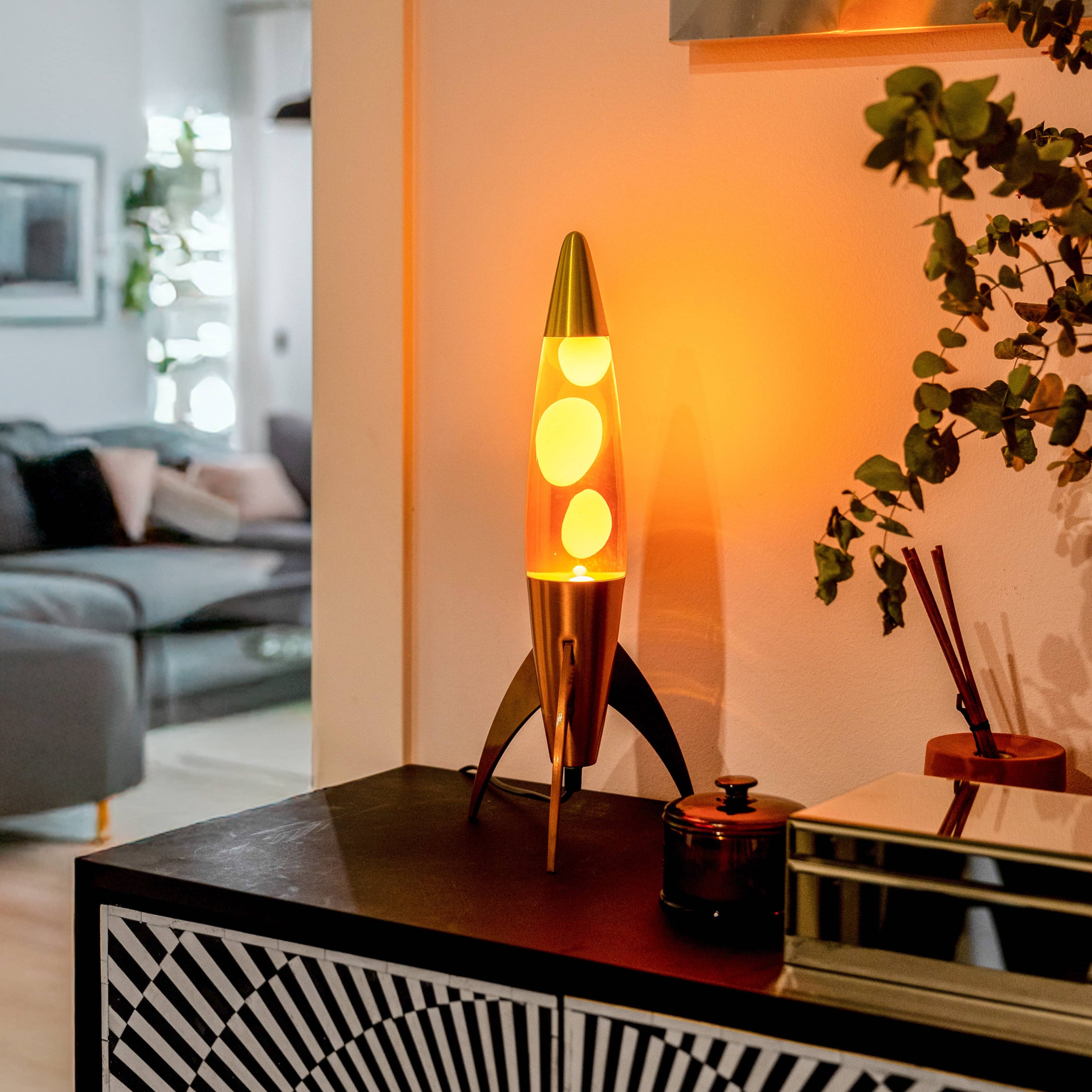 Lámpara de lava rocket degradado naranja