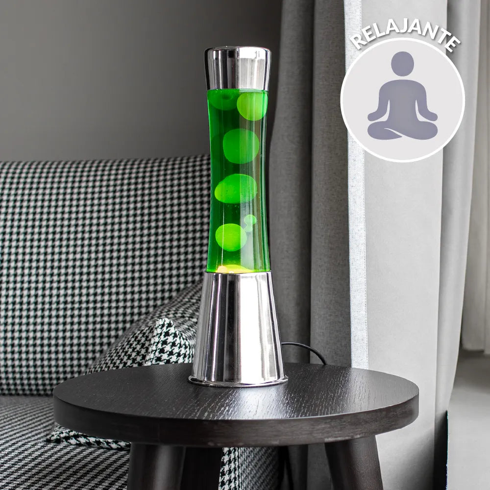 Lámpara de Lava con base cromo, líquido amarillo y lava verde