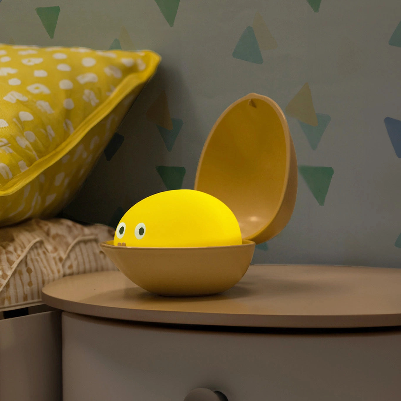 Lámpara quitamiedos pistacho