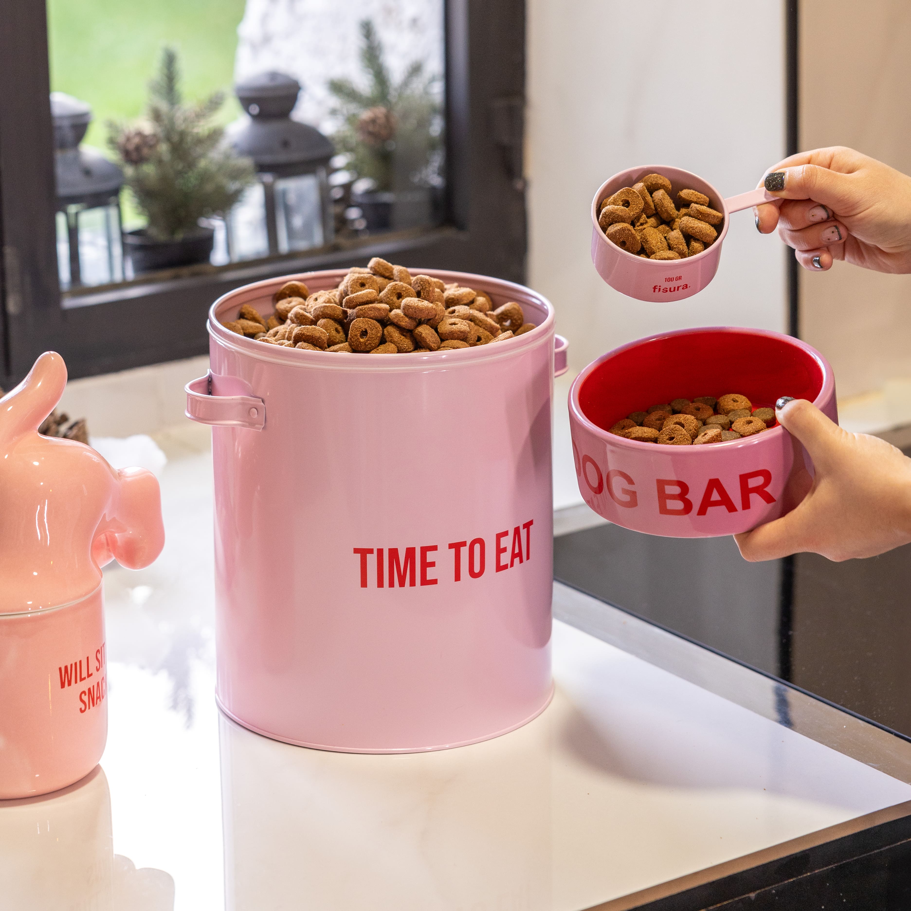 Caja para comida de mascotas “time to eat” rosa