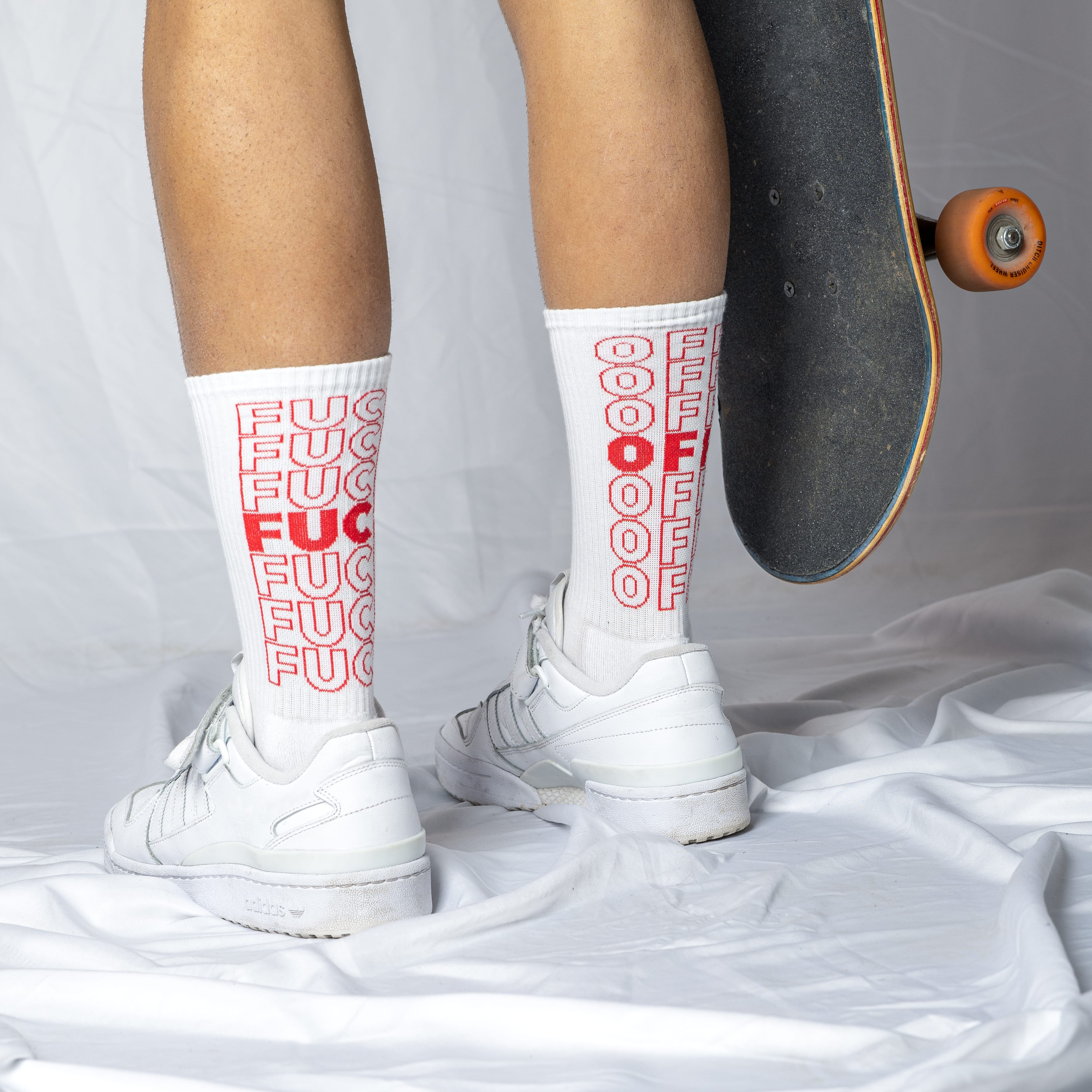 Par de calcetines Unisex "Fuck Off" Contornos Rojo