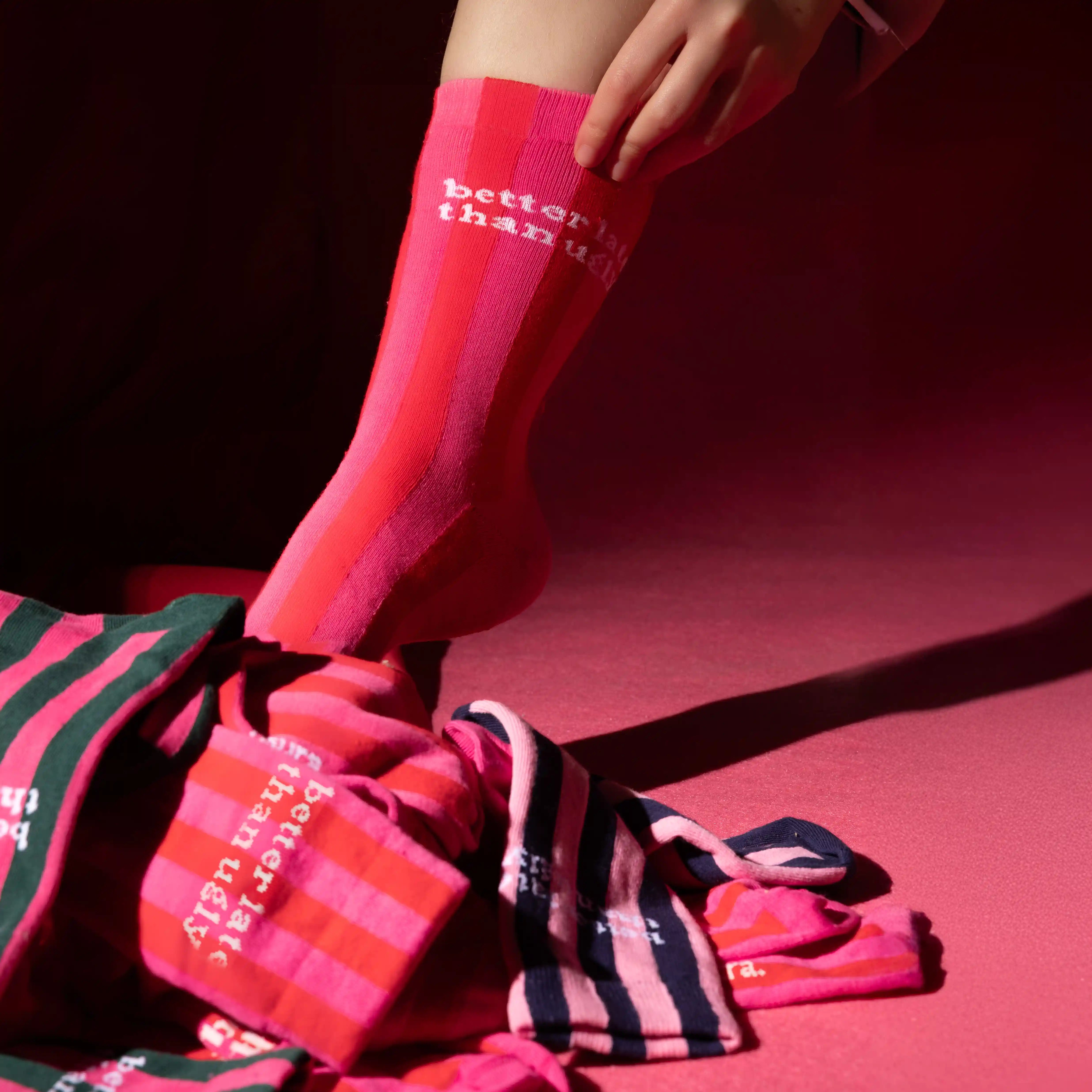 Calcetines originales “Better late than ugly"