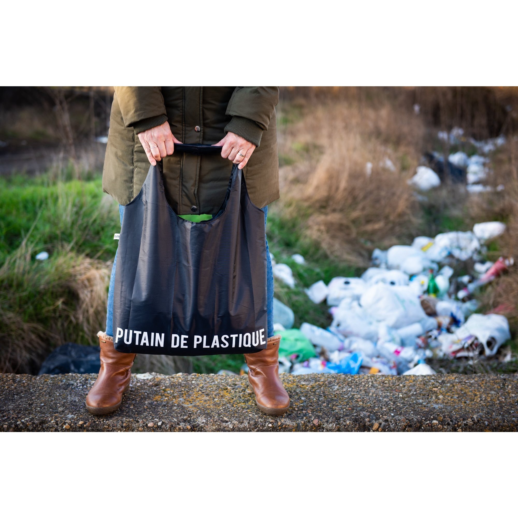 Bolsa Reutilizable "Putain de plastique" Negro/Blanco