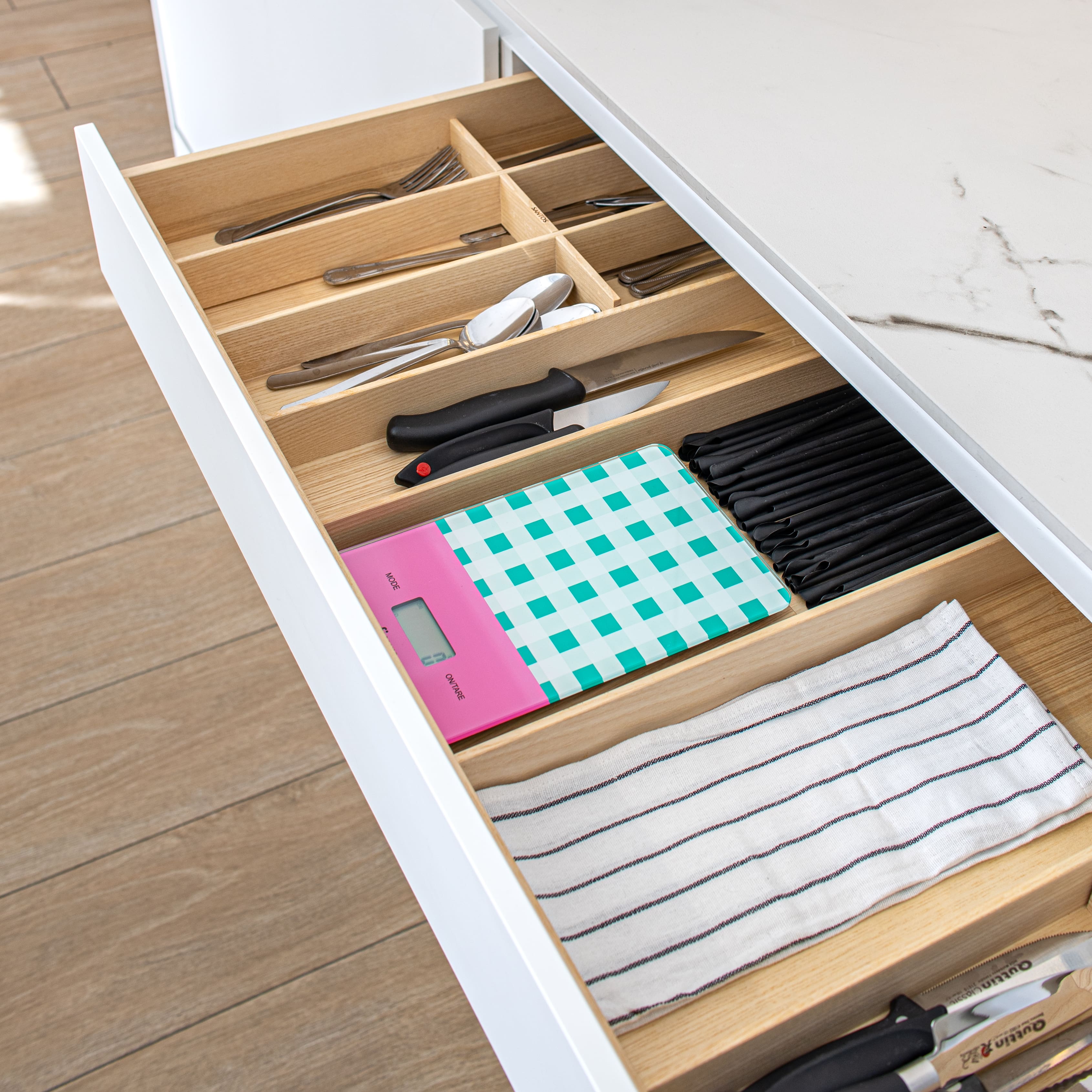 Báscula digital de cocina con estampado vichy verde