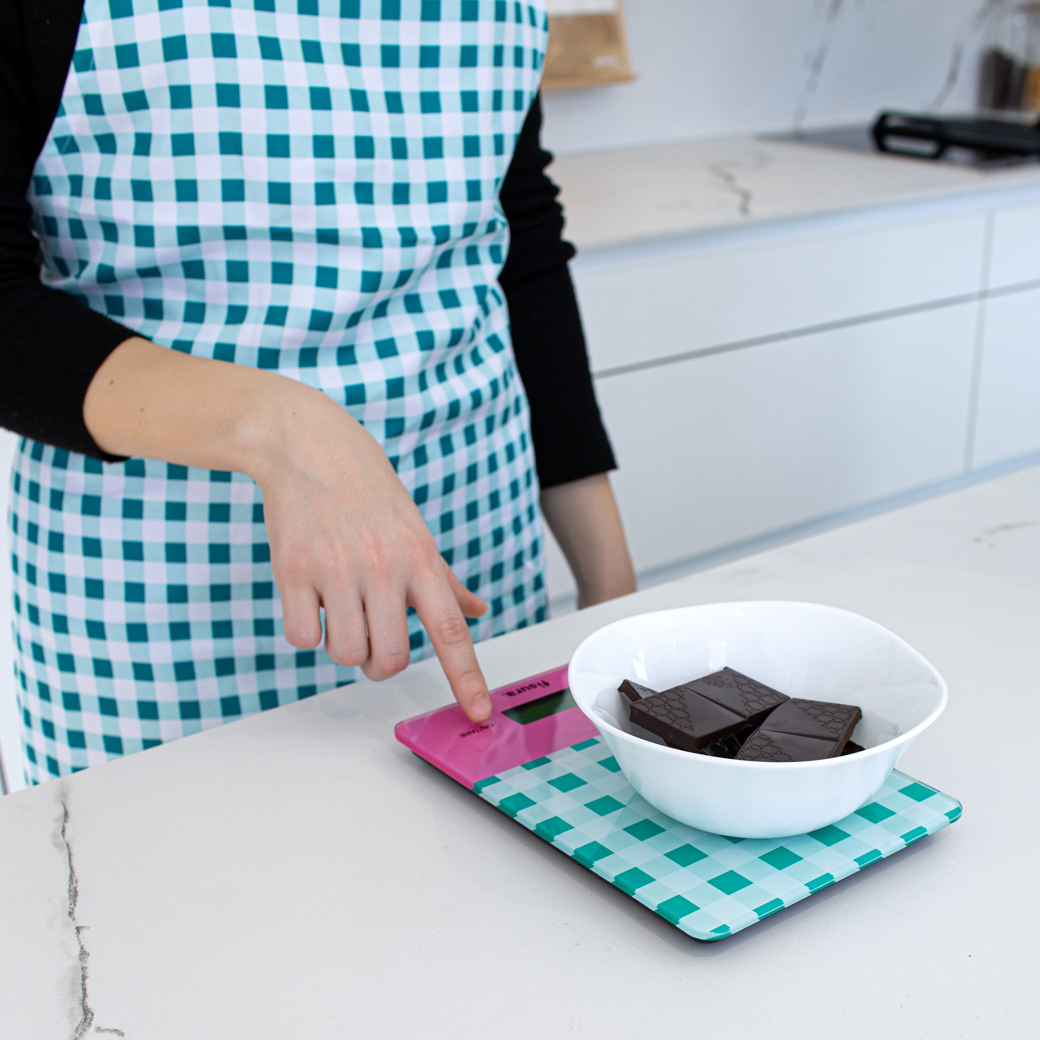 Báscula digital de cocina con estampado vichy verde