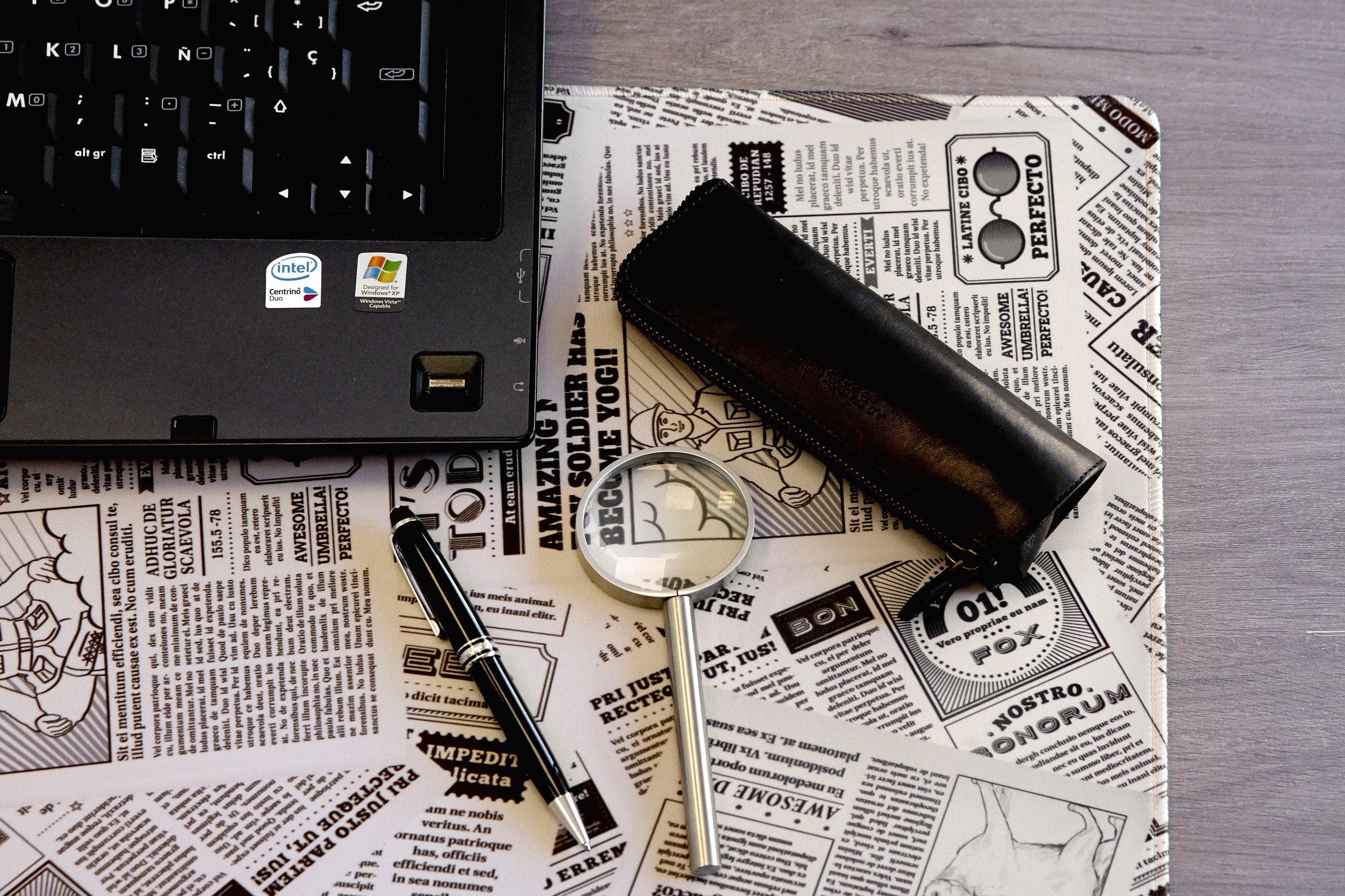 Alfombrilla ratón XXL "Periódicos”