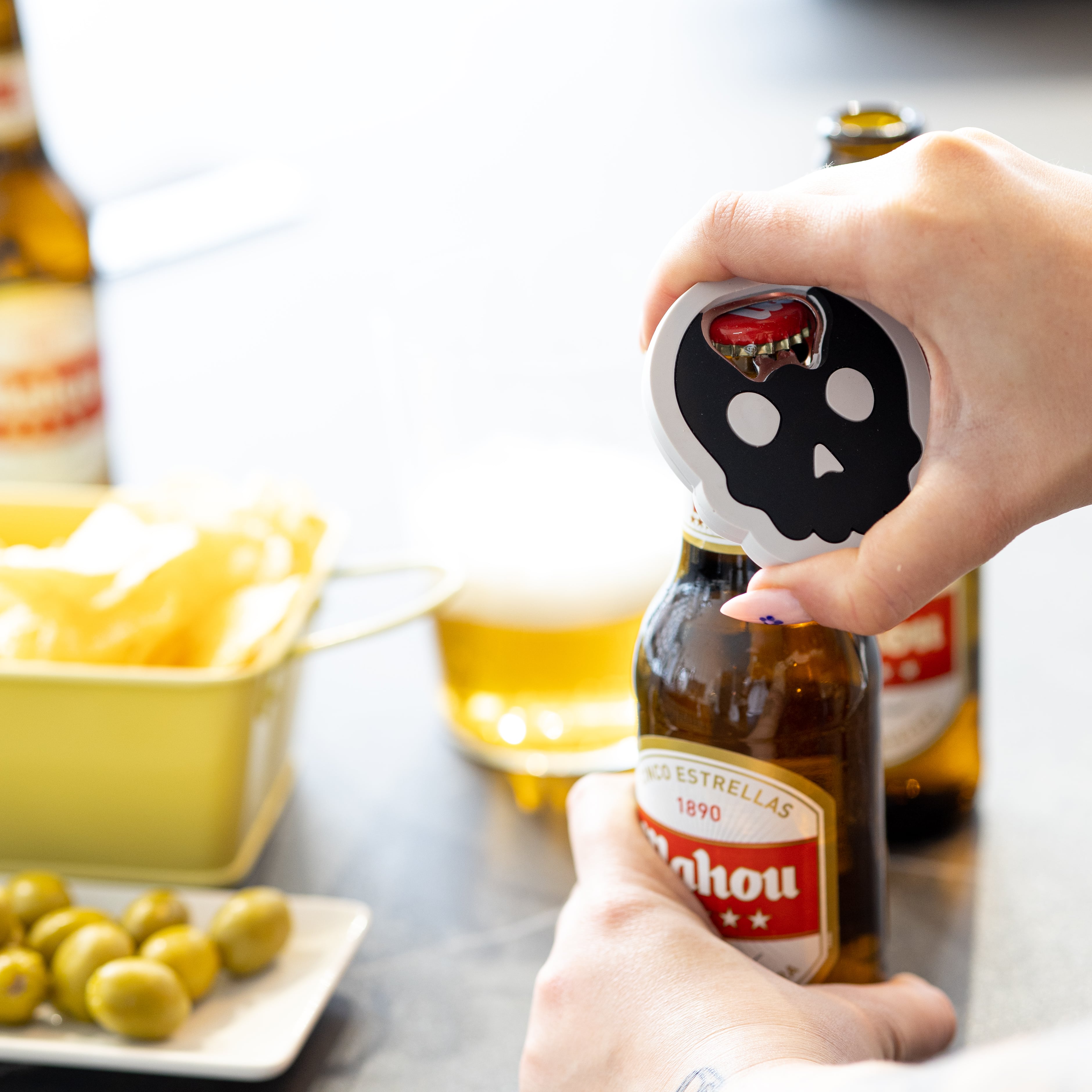 Abridor de botellas "calavera"