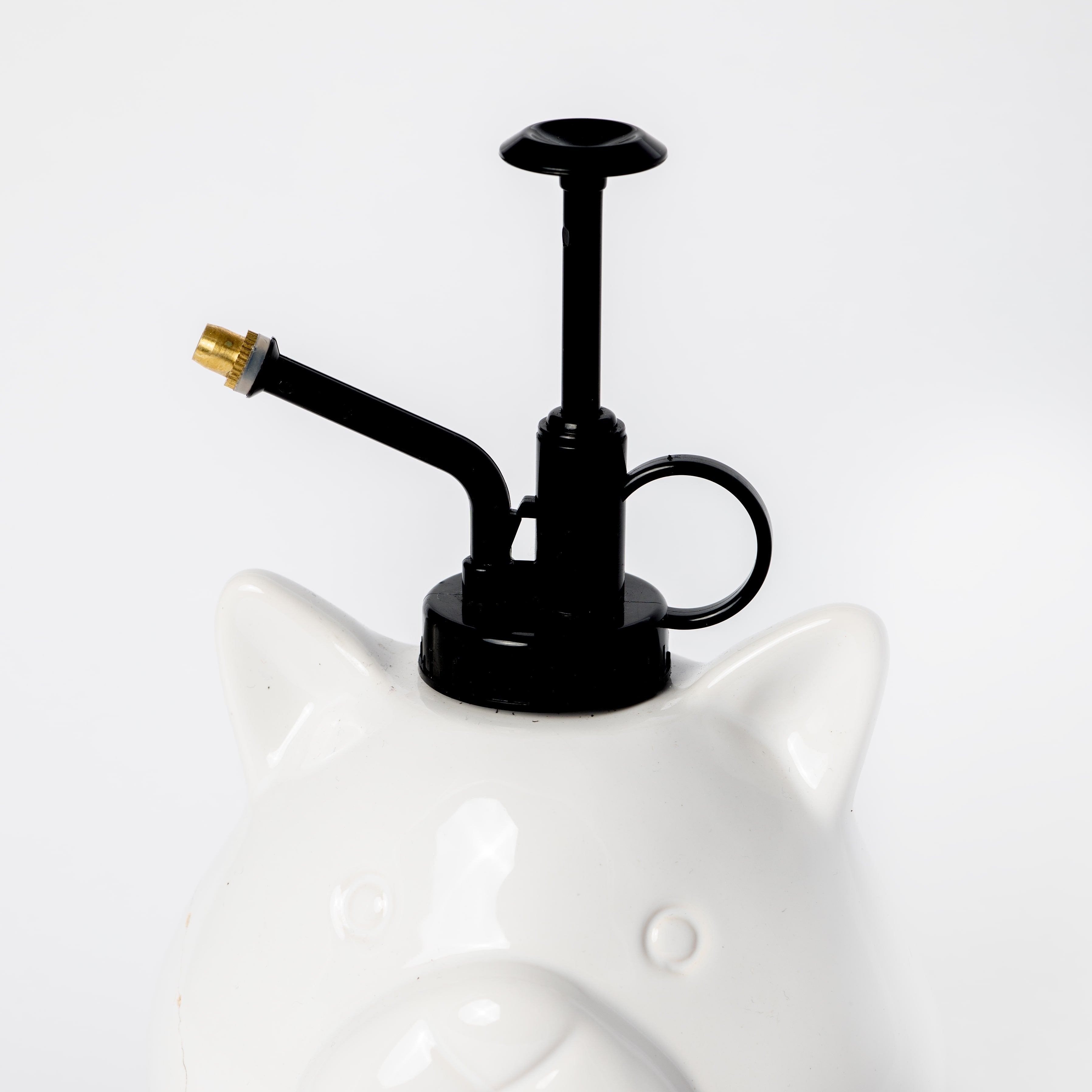 Pulverizador para plantas “gato” blanco