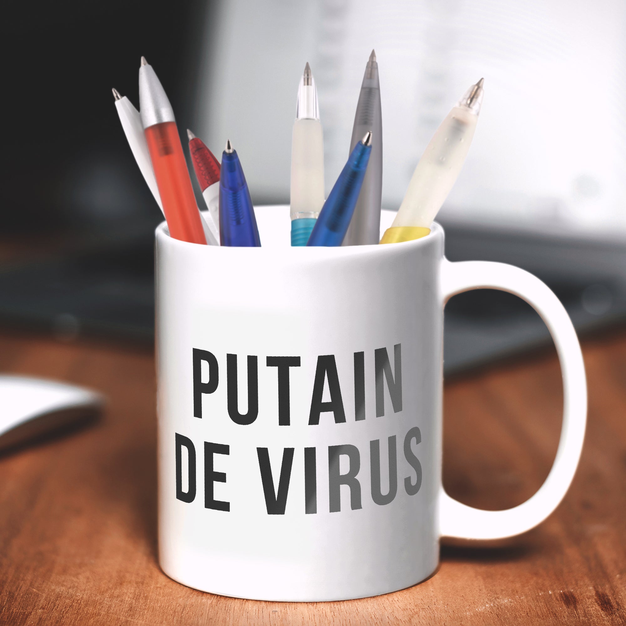 Taza "Putain de Virus"