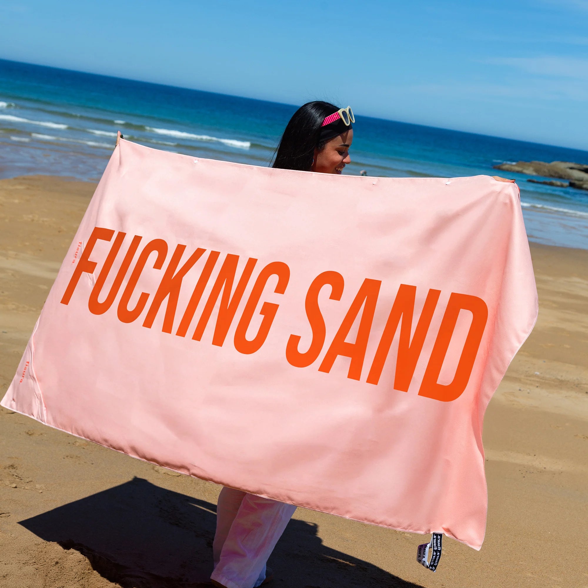 Toalla playa "fucking sand" naranja