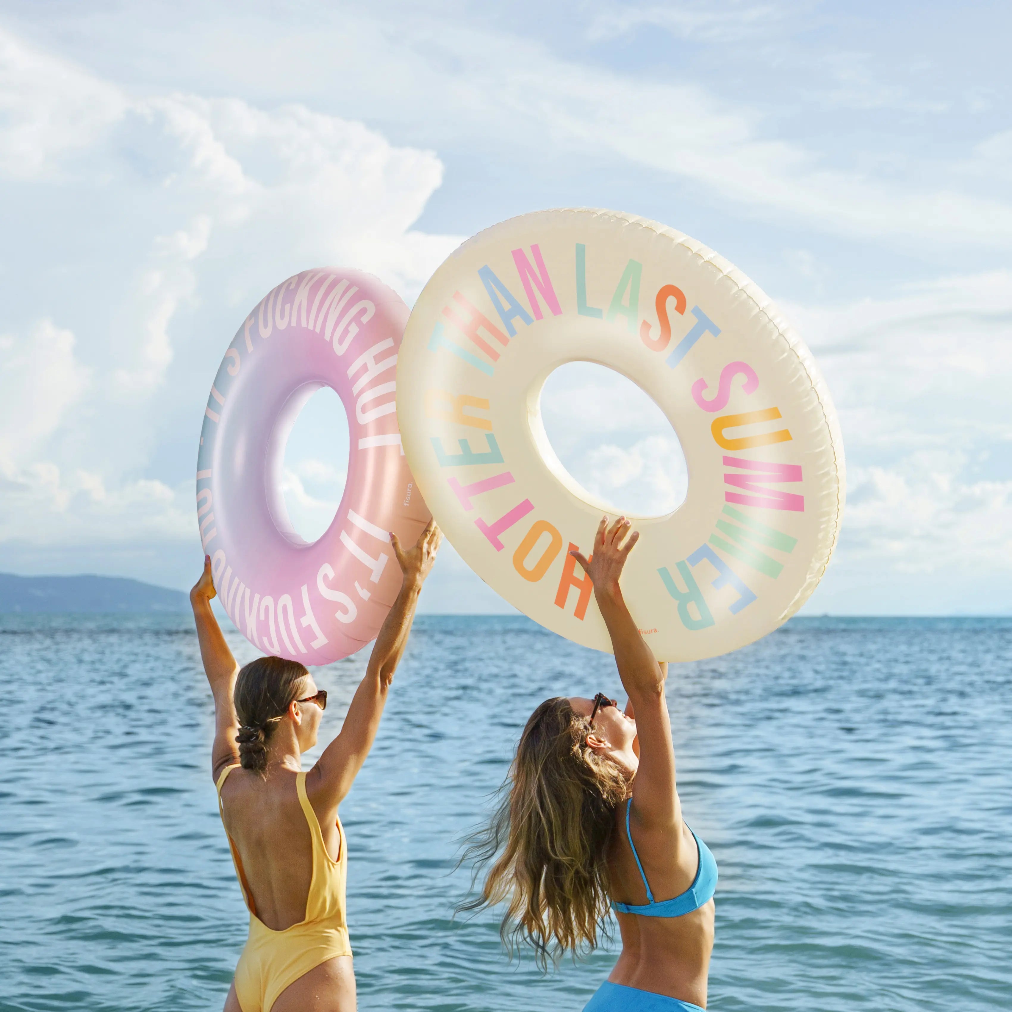 Flotador “It’s fucking hot”