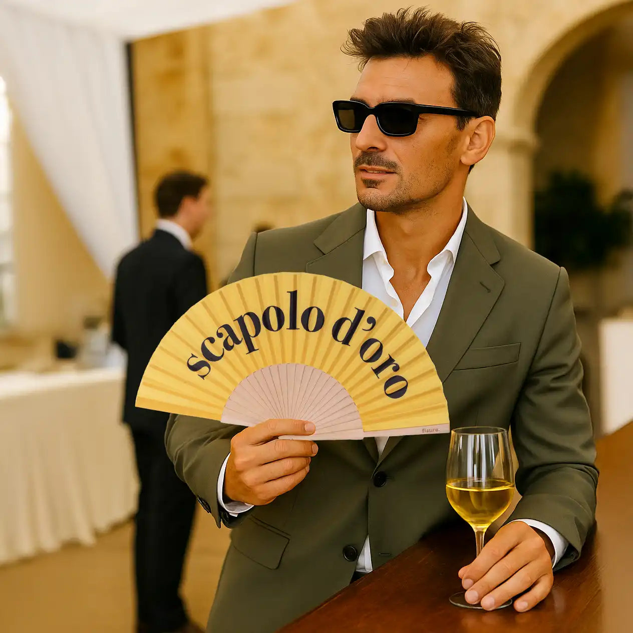 Abanico “Scapolo de oro” amarillo