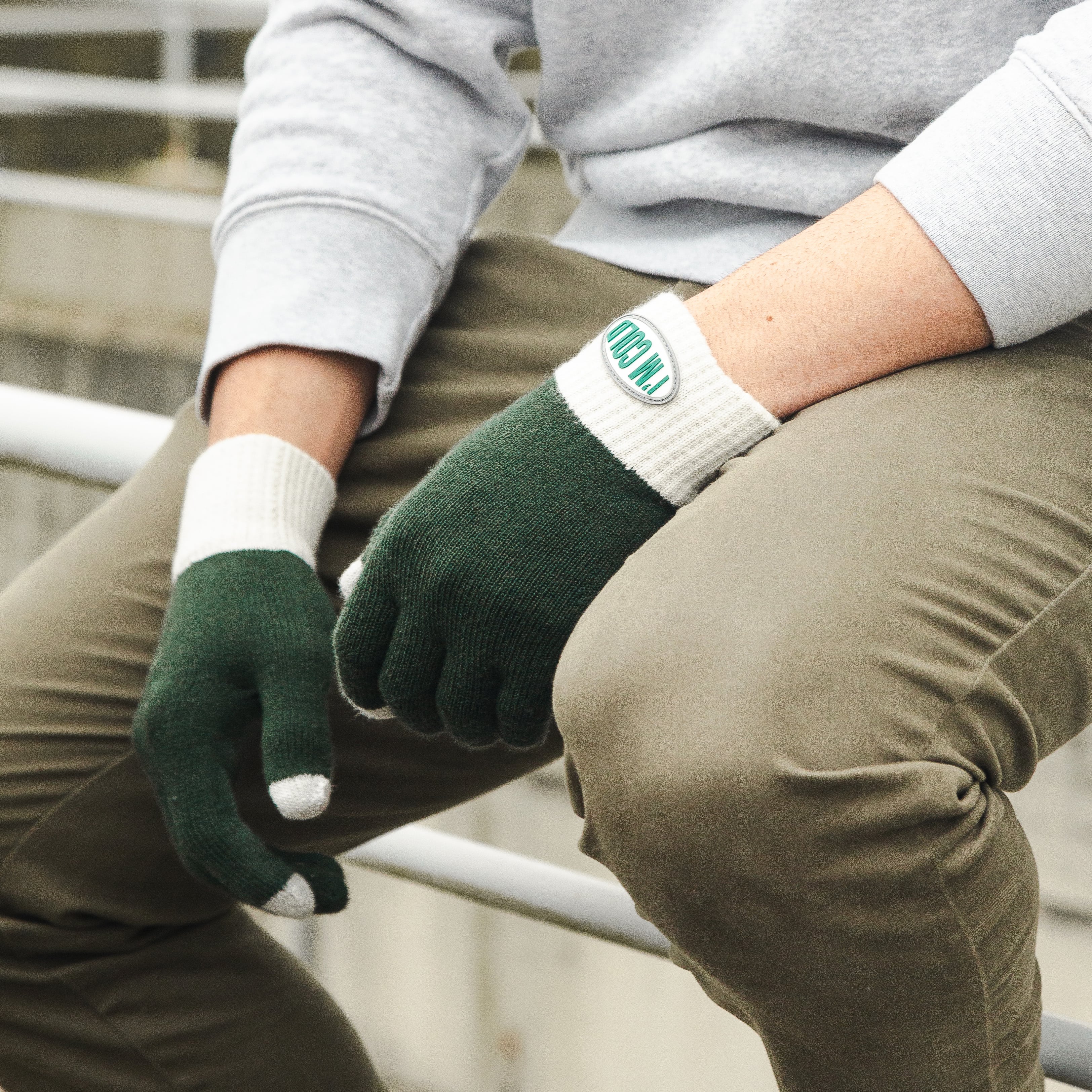 Guantes "I'm cold" verde y gris