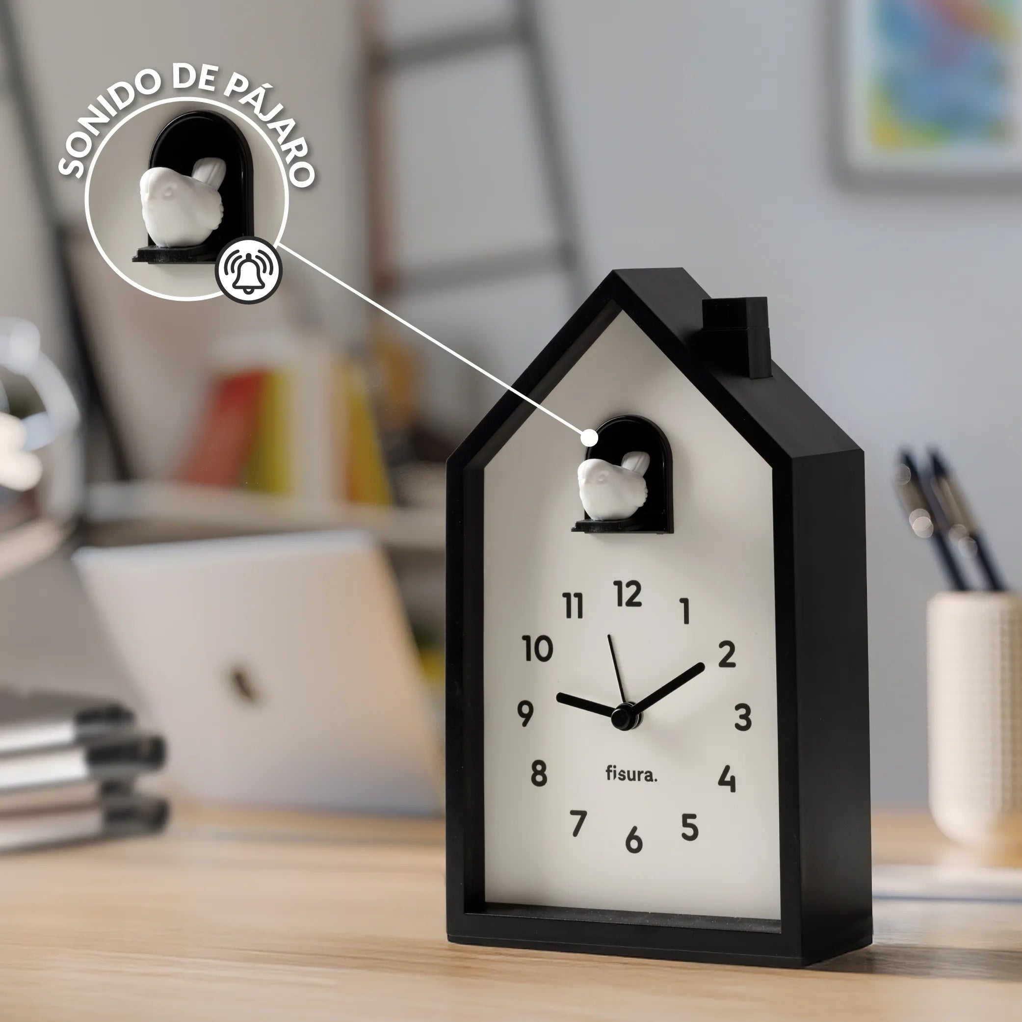 Reloj despertador cuco casita blanco y negro