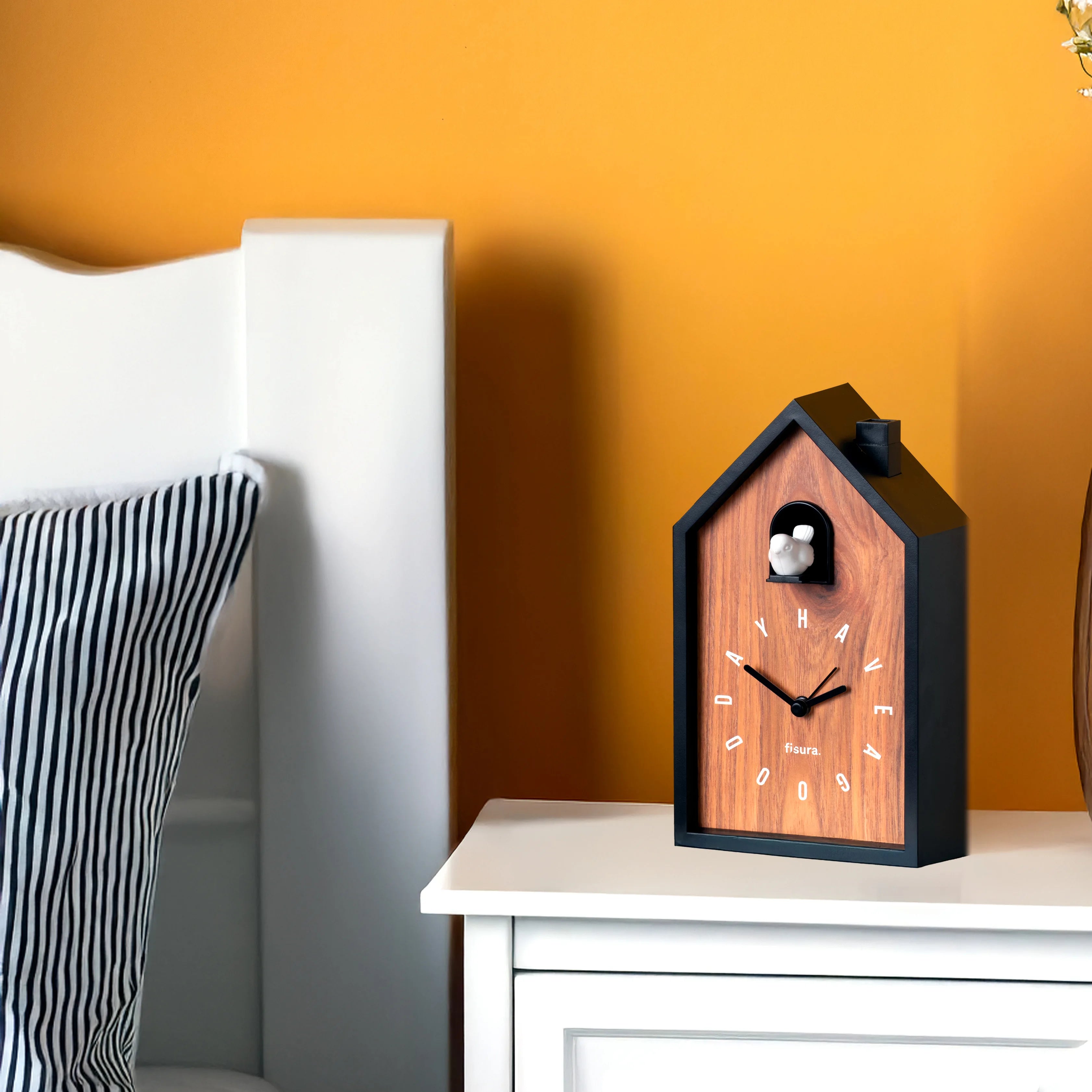 Reloj despertador cuco casita madera