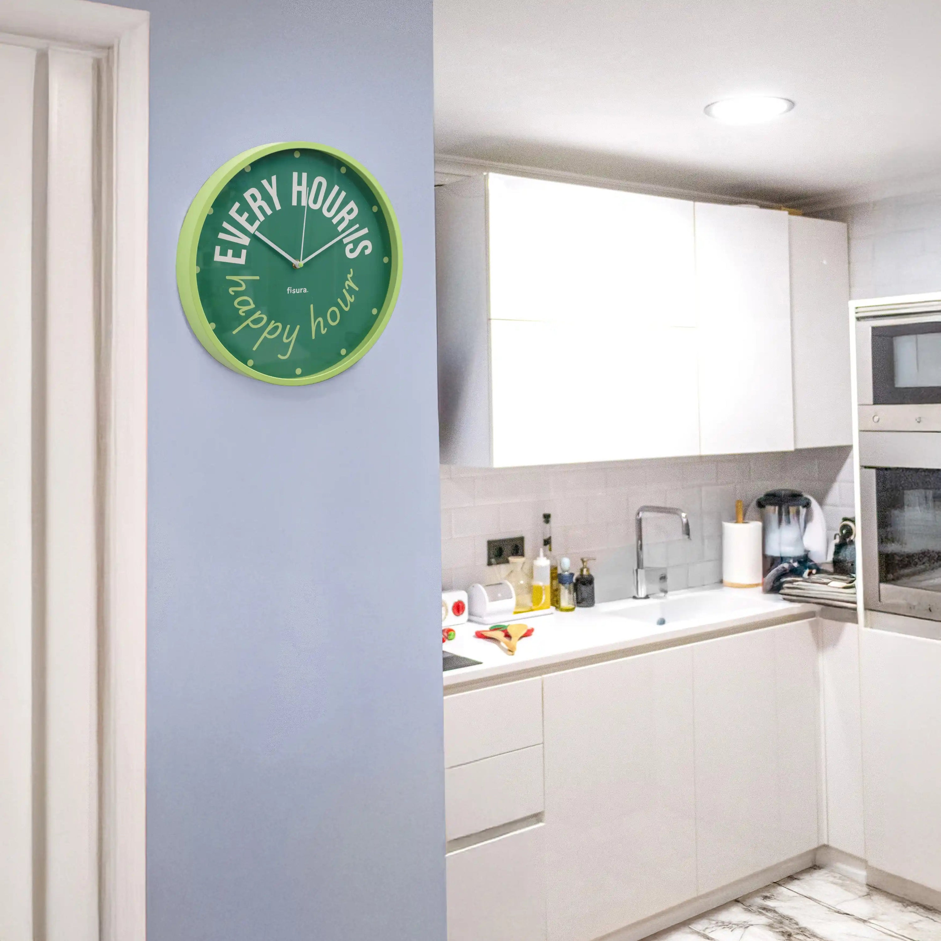 Reloj de pared “Every hour is happy hour”