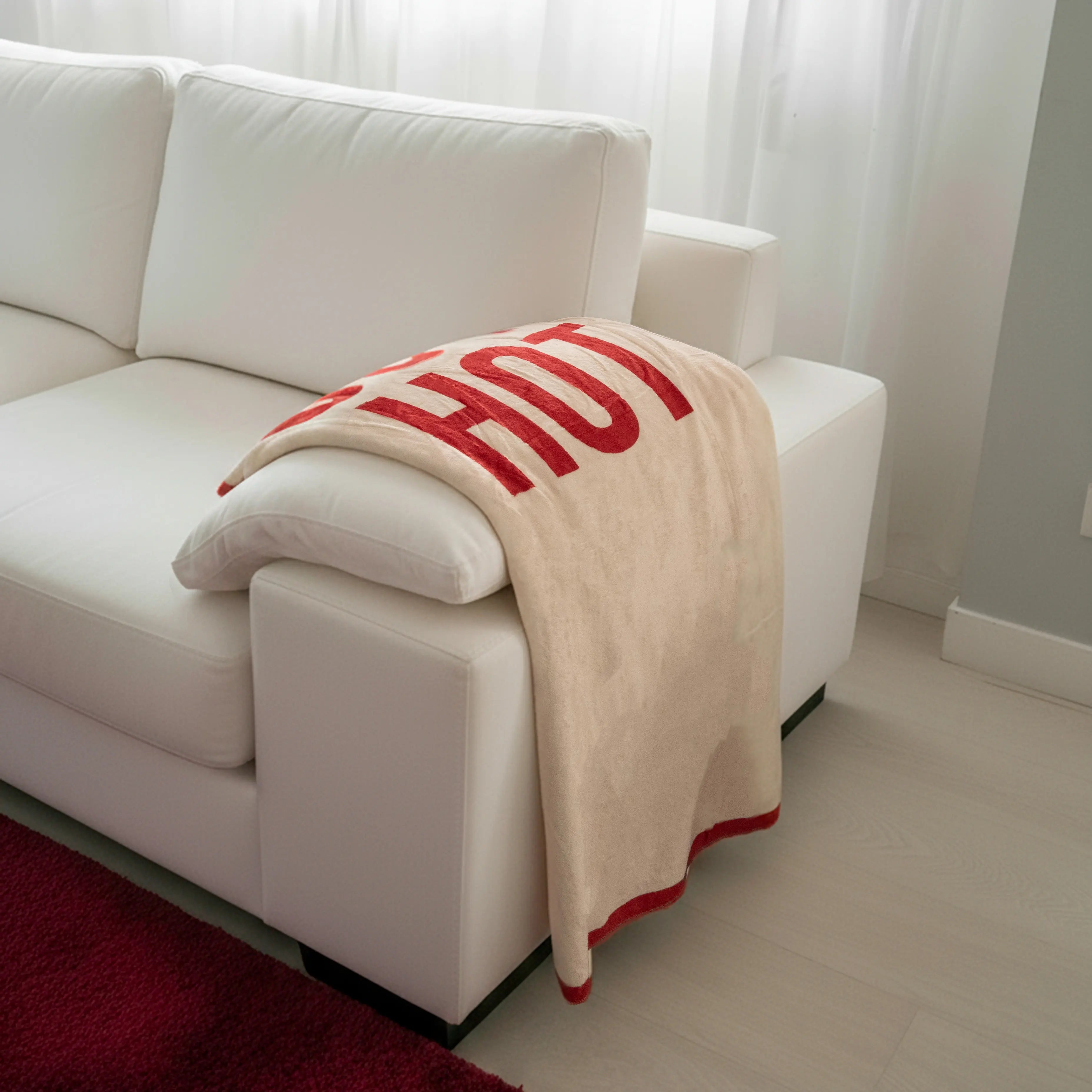 Manta "I think you are hot"