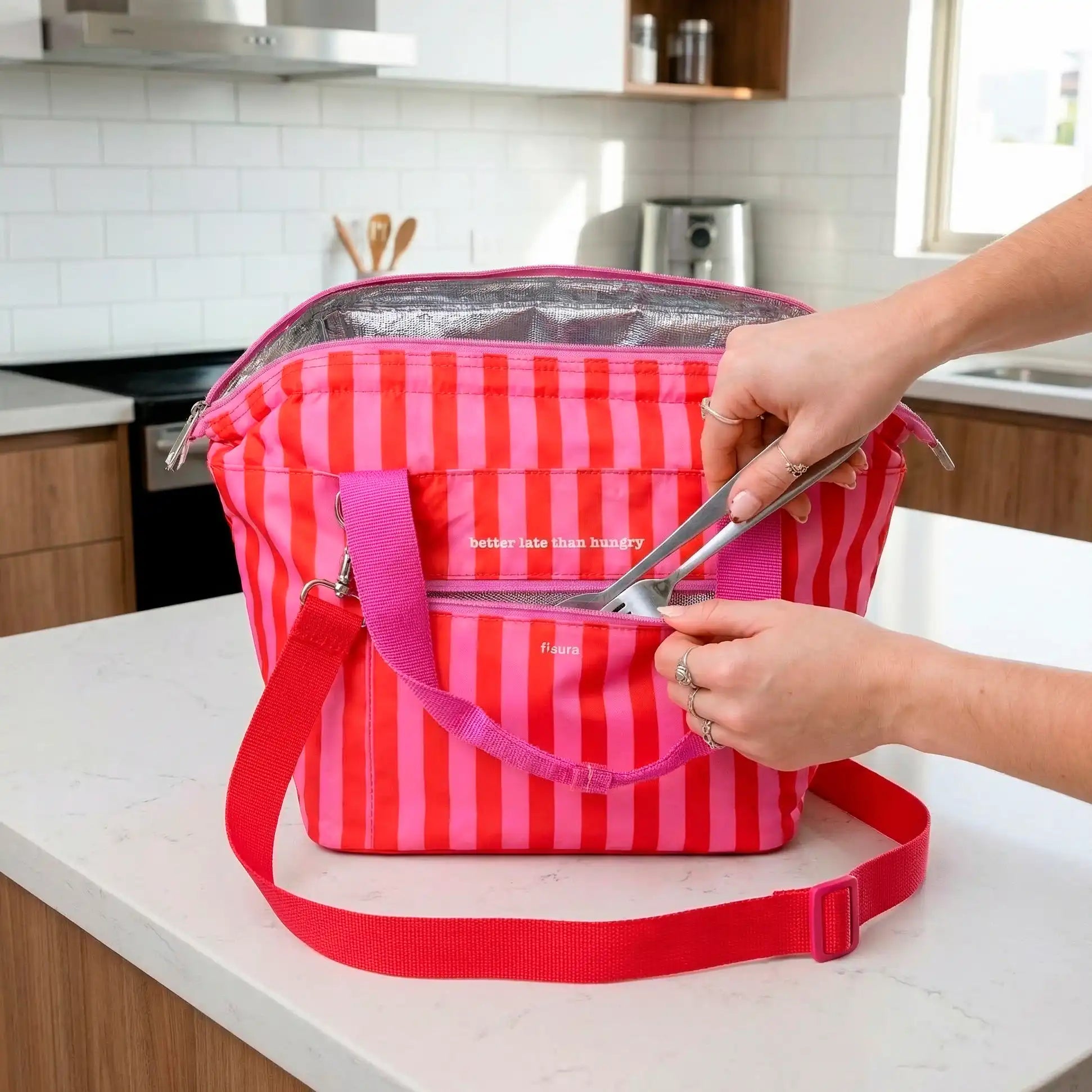 Sac isotherme porte-aliments “Better late than hungry”