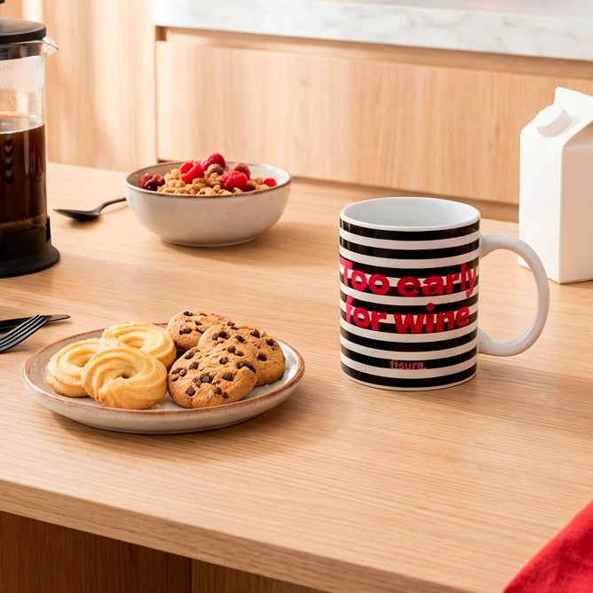 Taza "Too early for wine" rayas