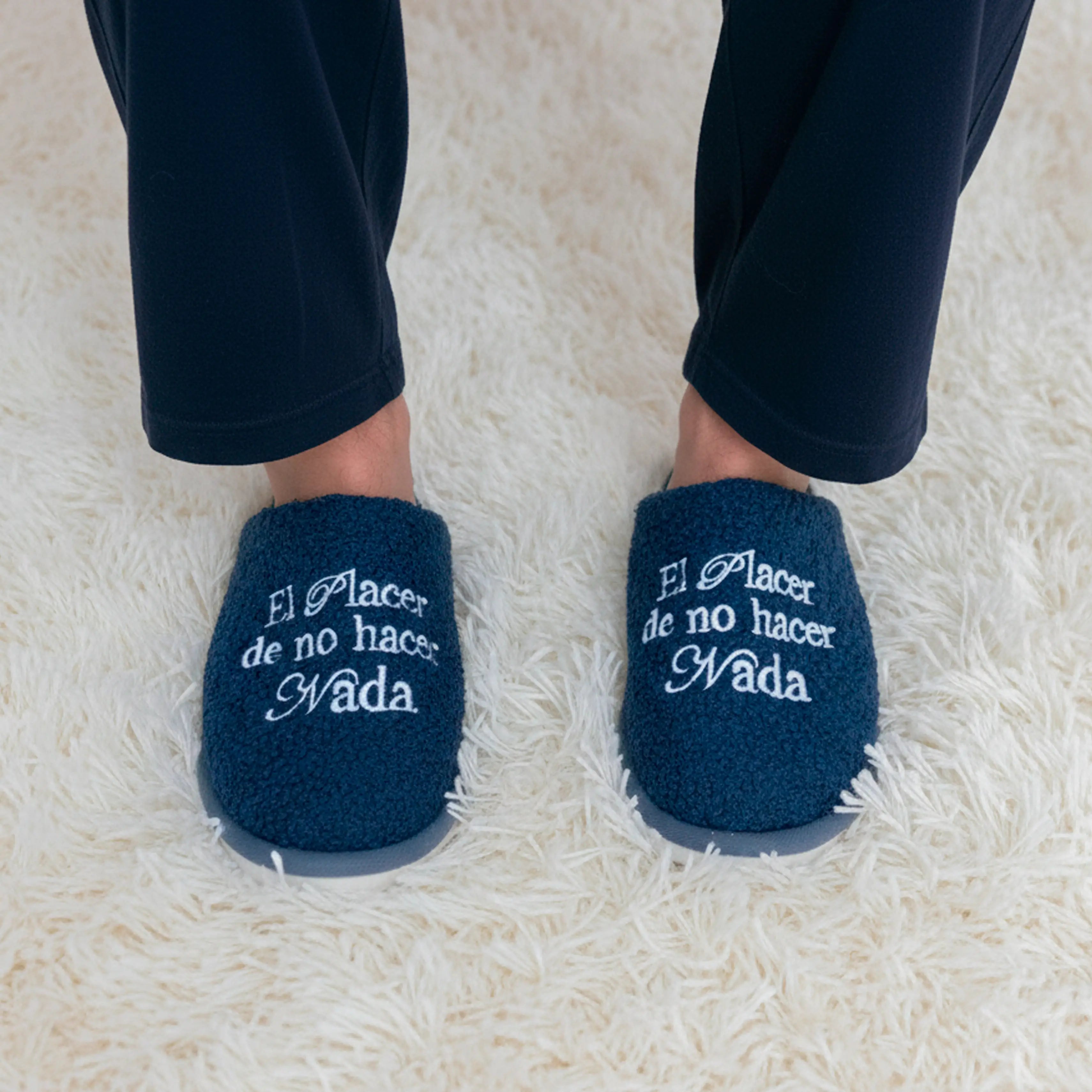 Zapatillas “El placer de no hacer nada” azul