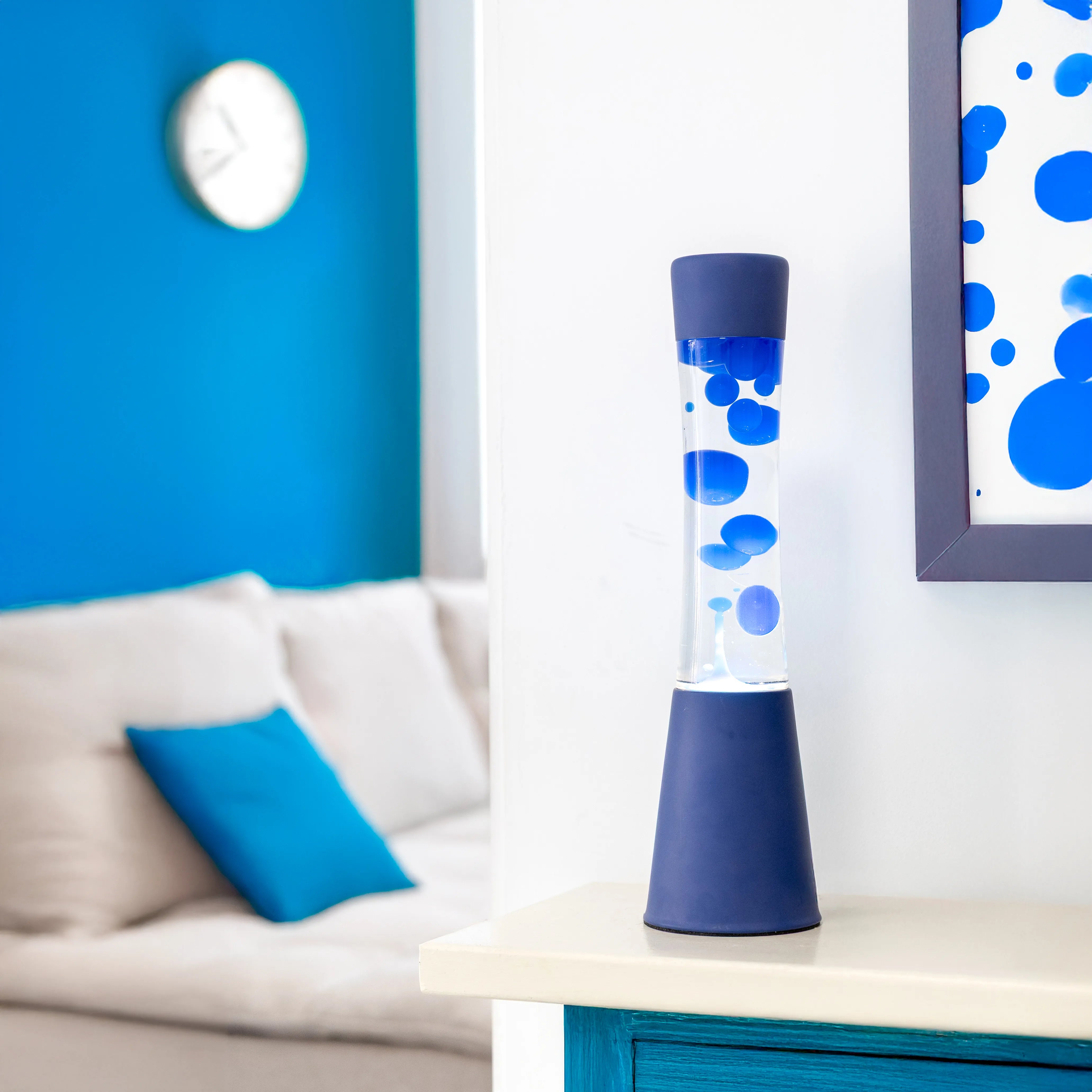 Lámpara de lava monocromática azul