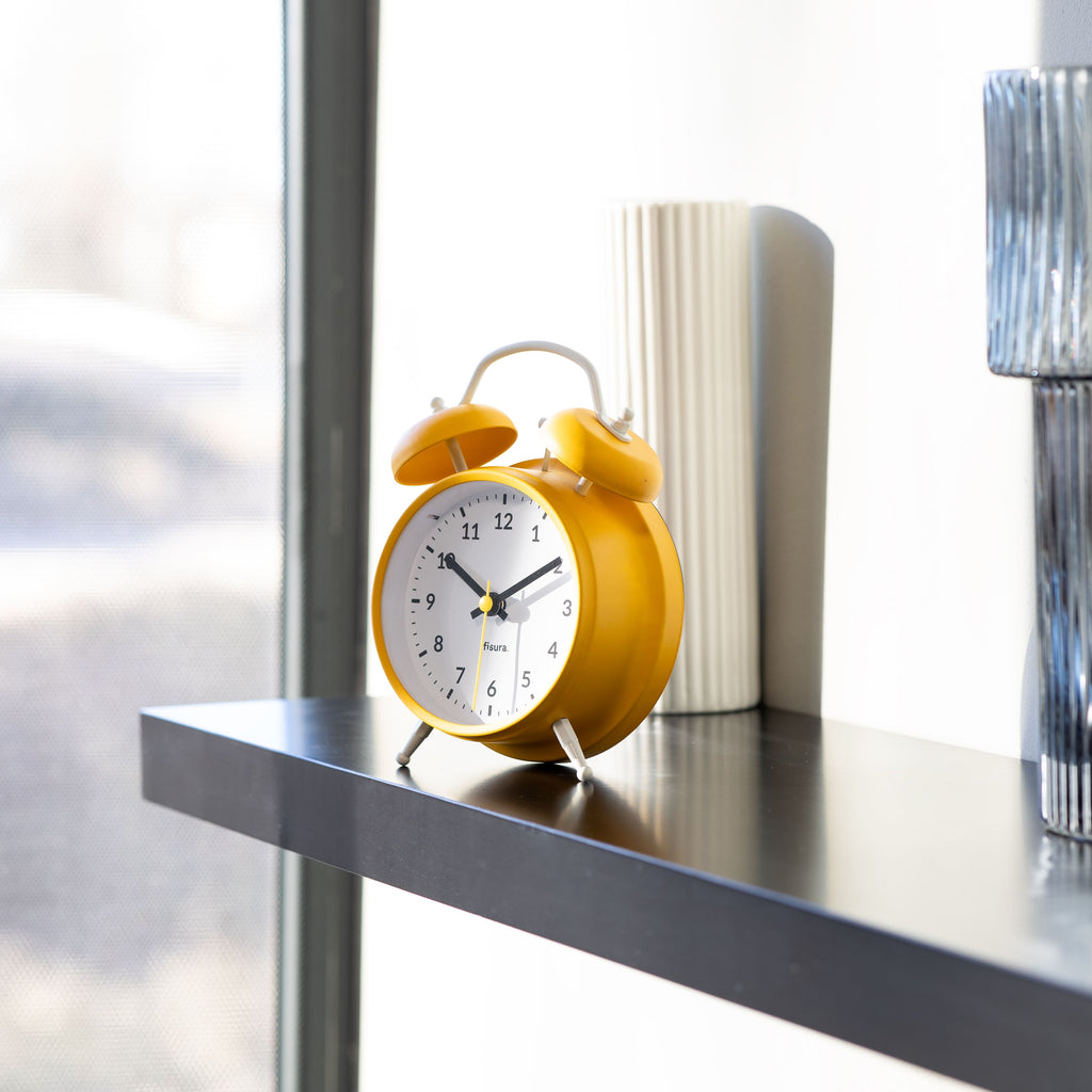 Reloj despertador Retro Amarillo & Blanco – Fisura